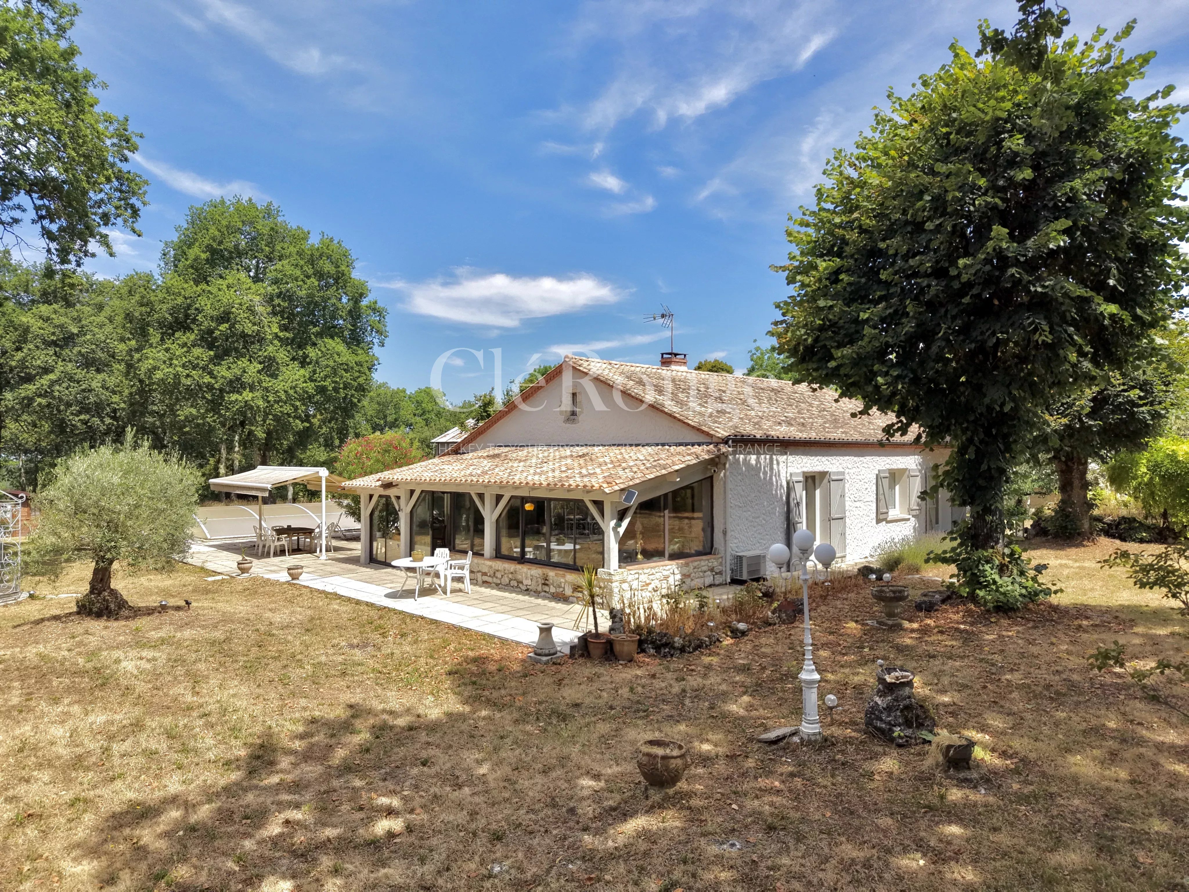 House in Rouquette - view 1