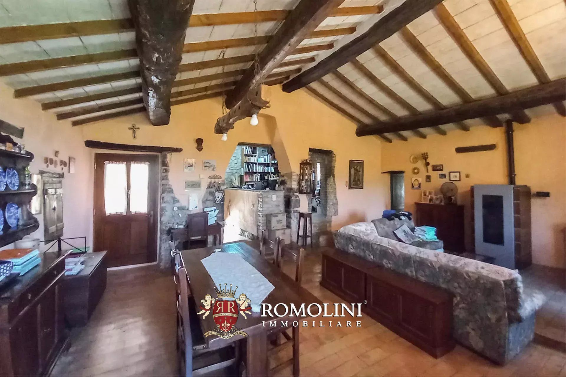 10 Bedroom Villa/Townhouse's Image 38