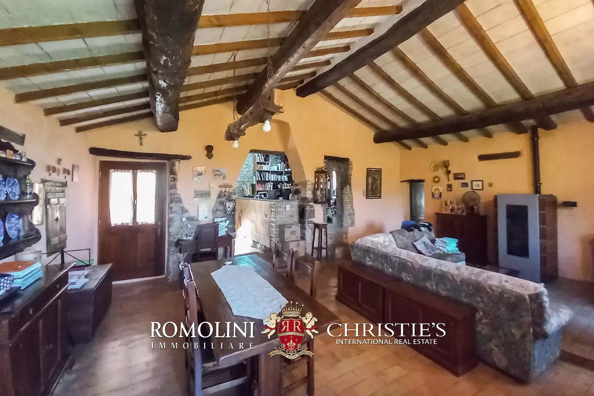 10 Bedroom Villa/Townhouse's Image 38