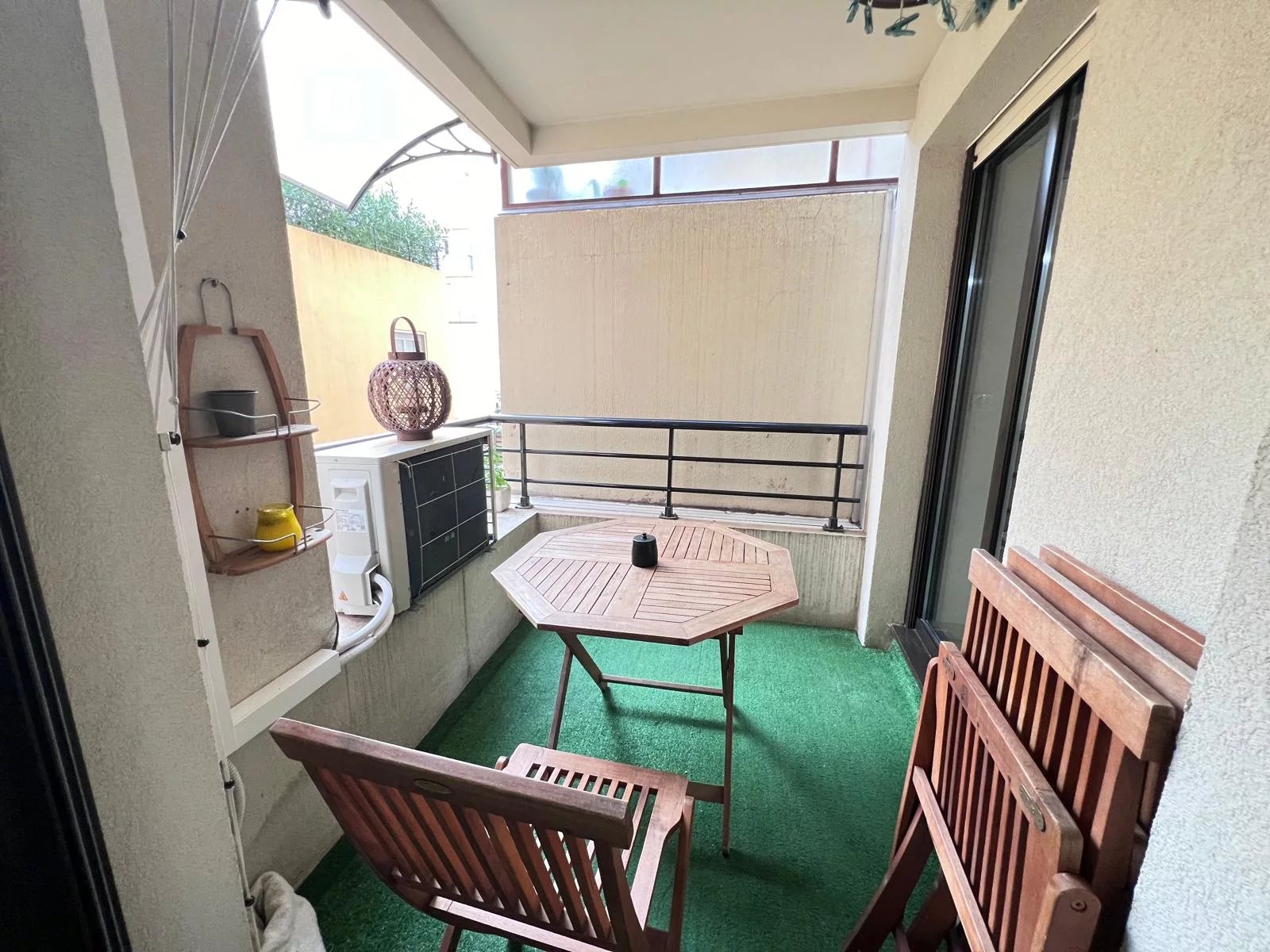 2 pièces gare routière