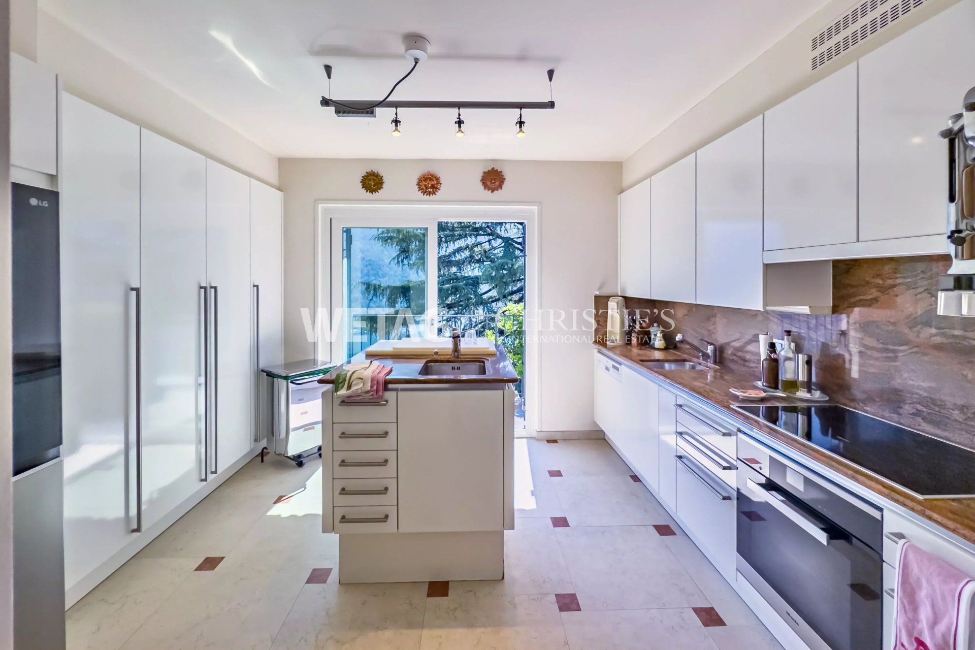 4 Bedroom Villa/Townhouse's Image 4