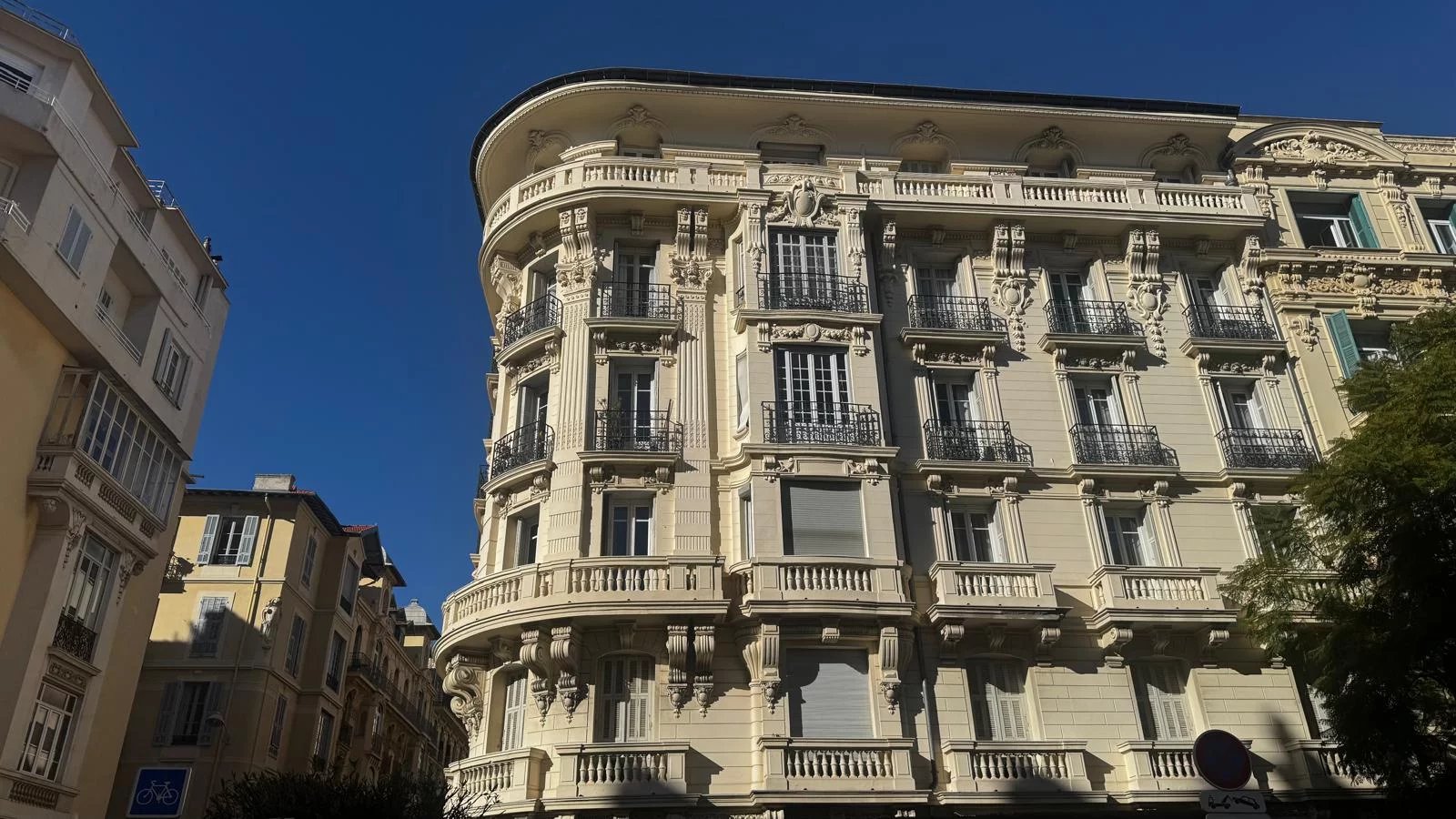 Agence immobilière de JOHN ROYCE