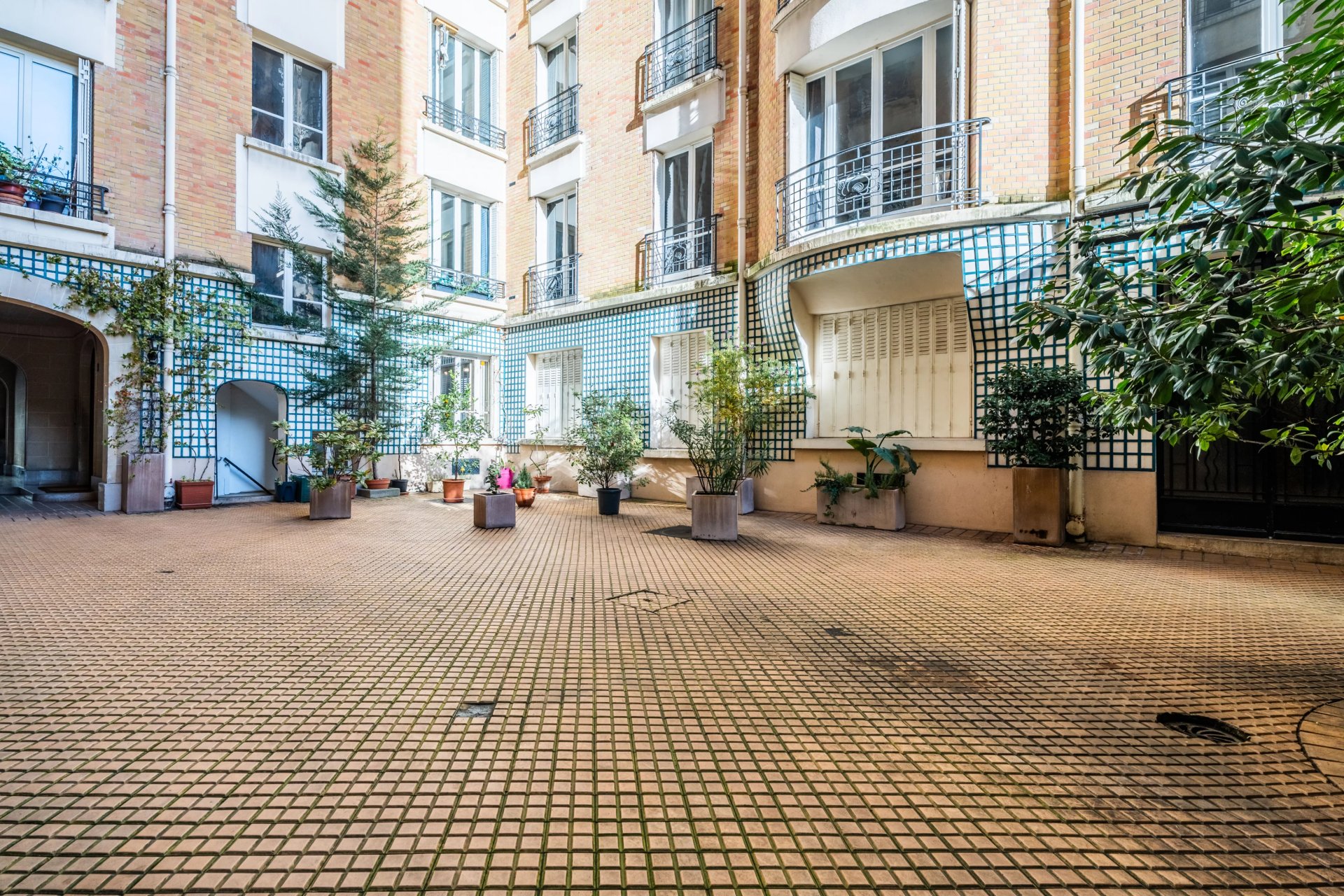 3 Bedroom Apartment/Flat's Image 11