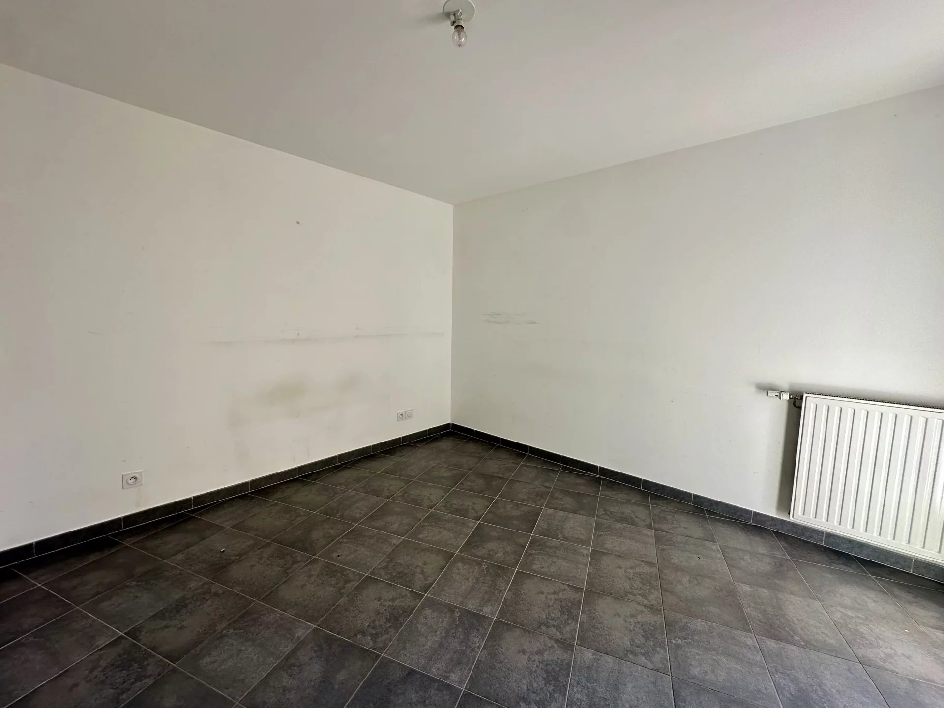 86812237 Vente Vénissieux