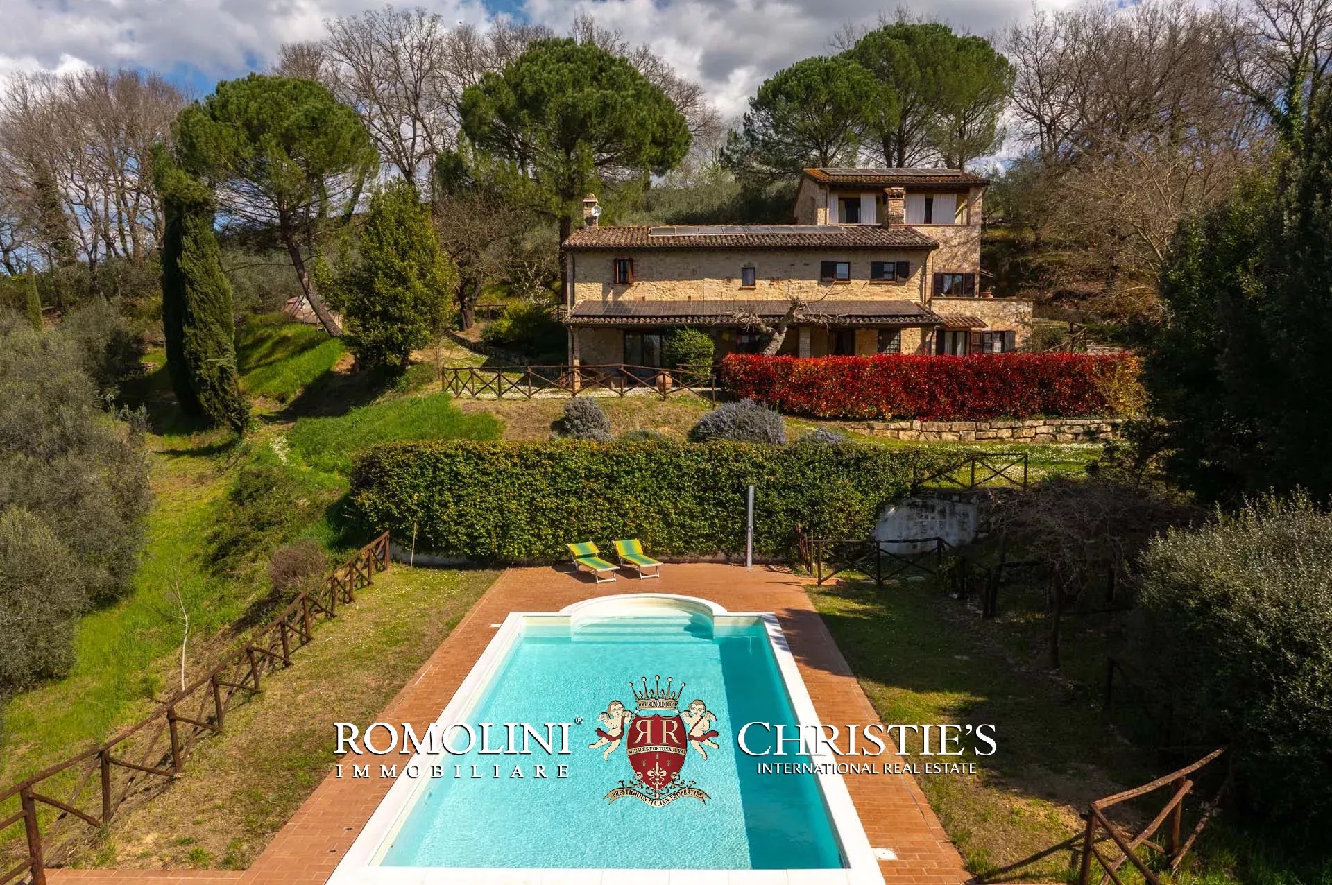 6 Bedroom Villa/Townhouse's Image 7