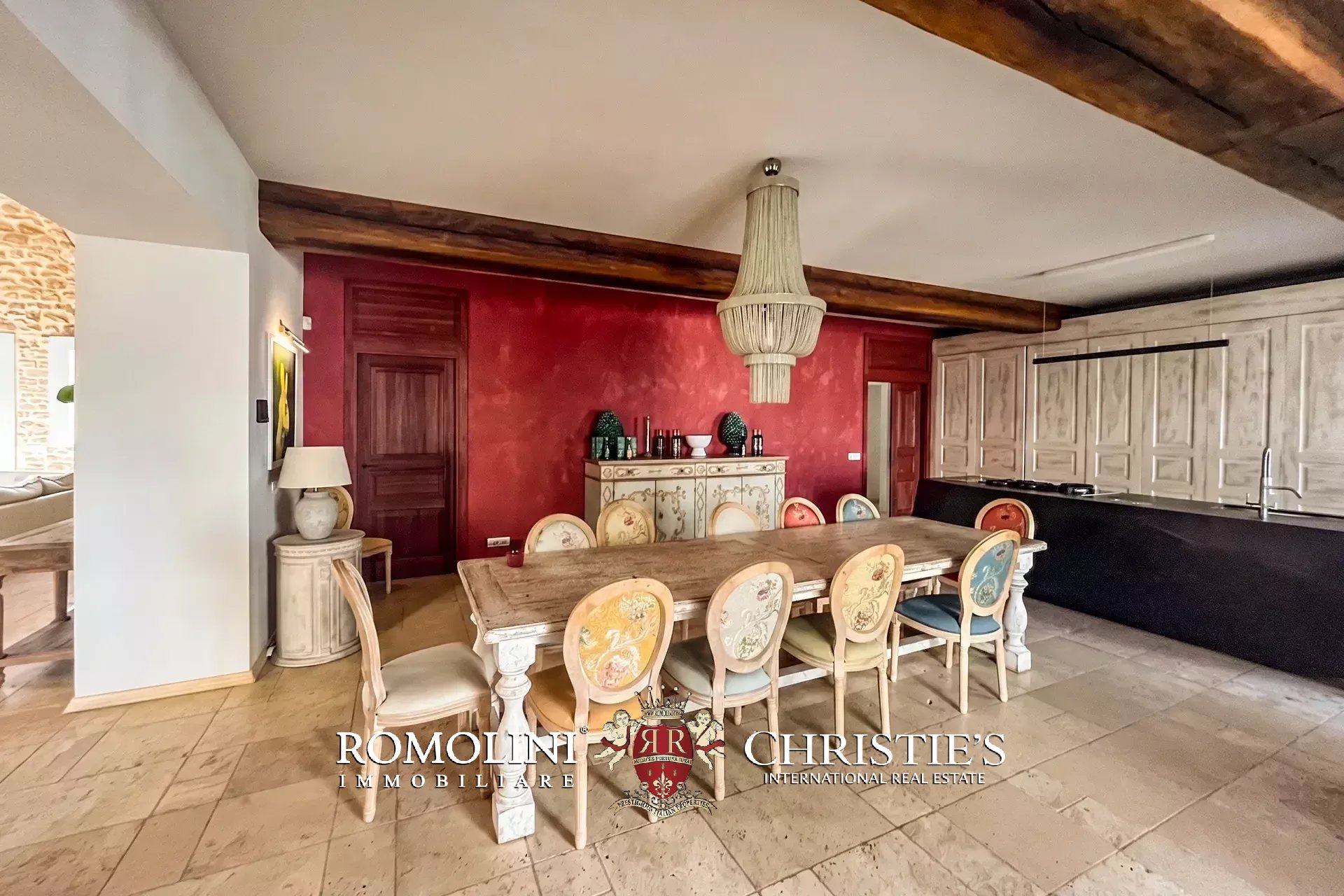 5 Bedroom Vineyard's Image 29