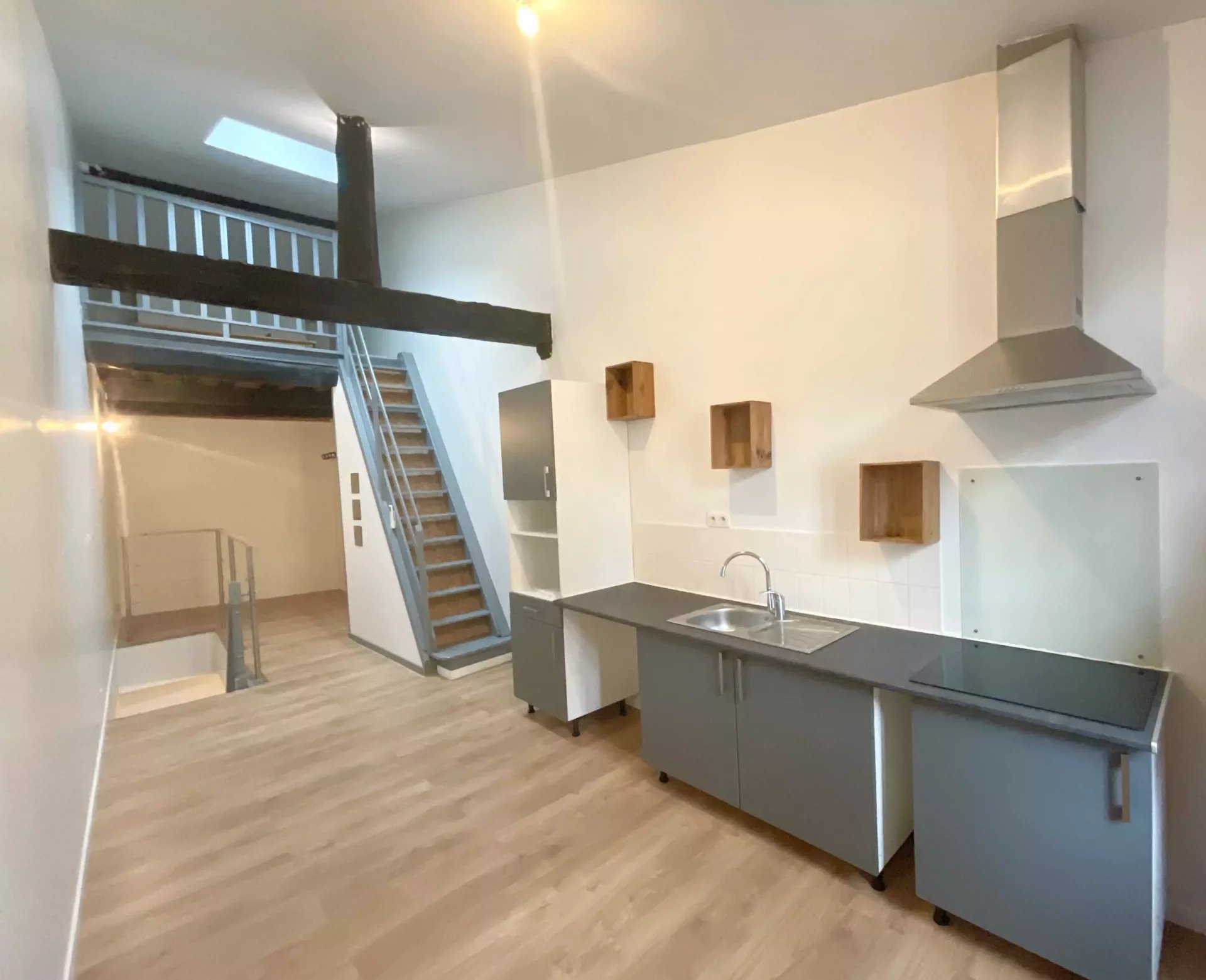 Agence immobilière de 