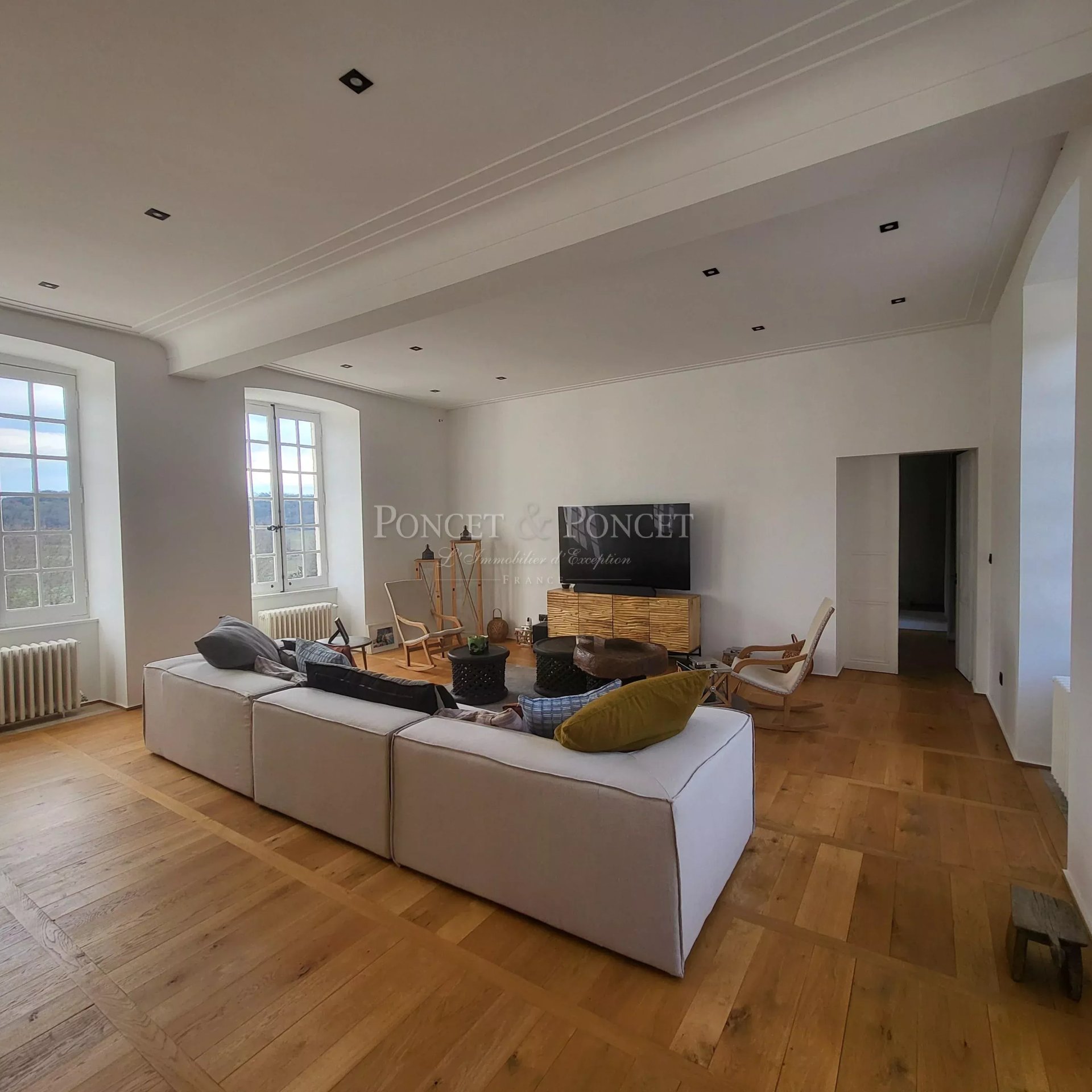 5 Bedroom Villa/Townhouse's Image 12