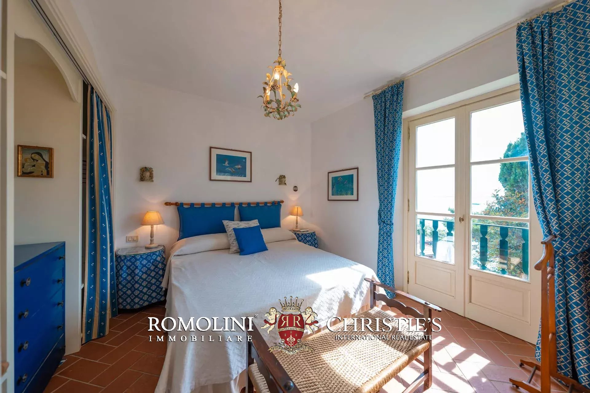 11 Bedroom Villa/Townhouse's Image 115