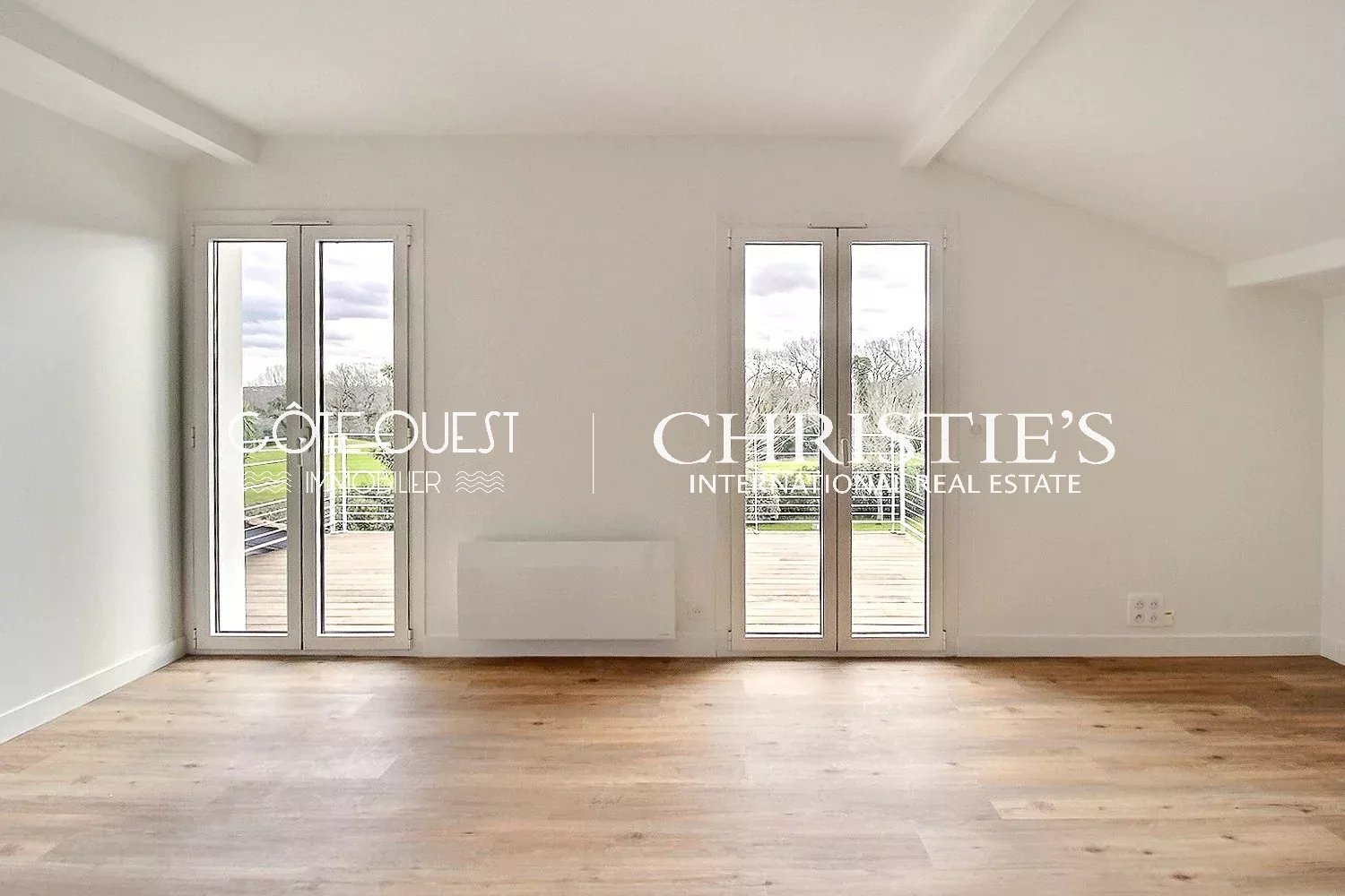 4 Bedroom Villa/Townhouse's Image 11