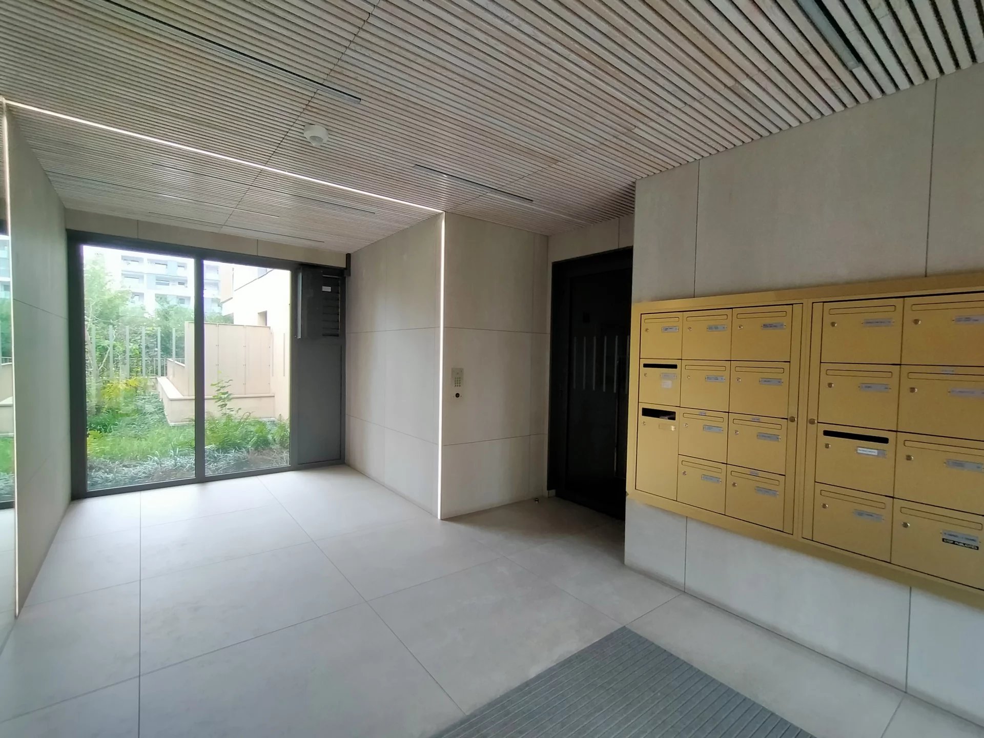 5249738 Location Lyon 9ème