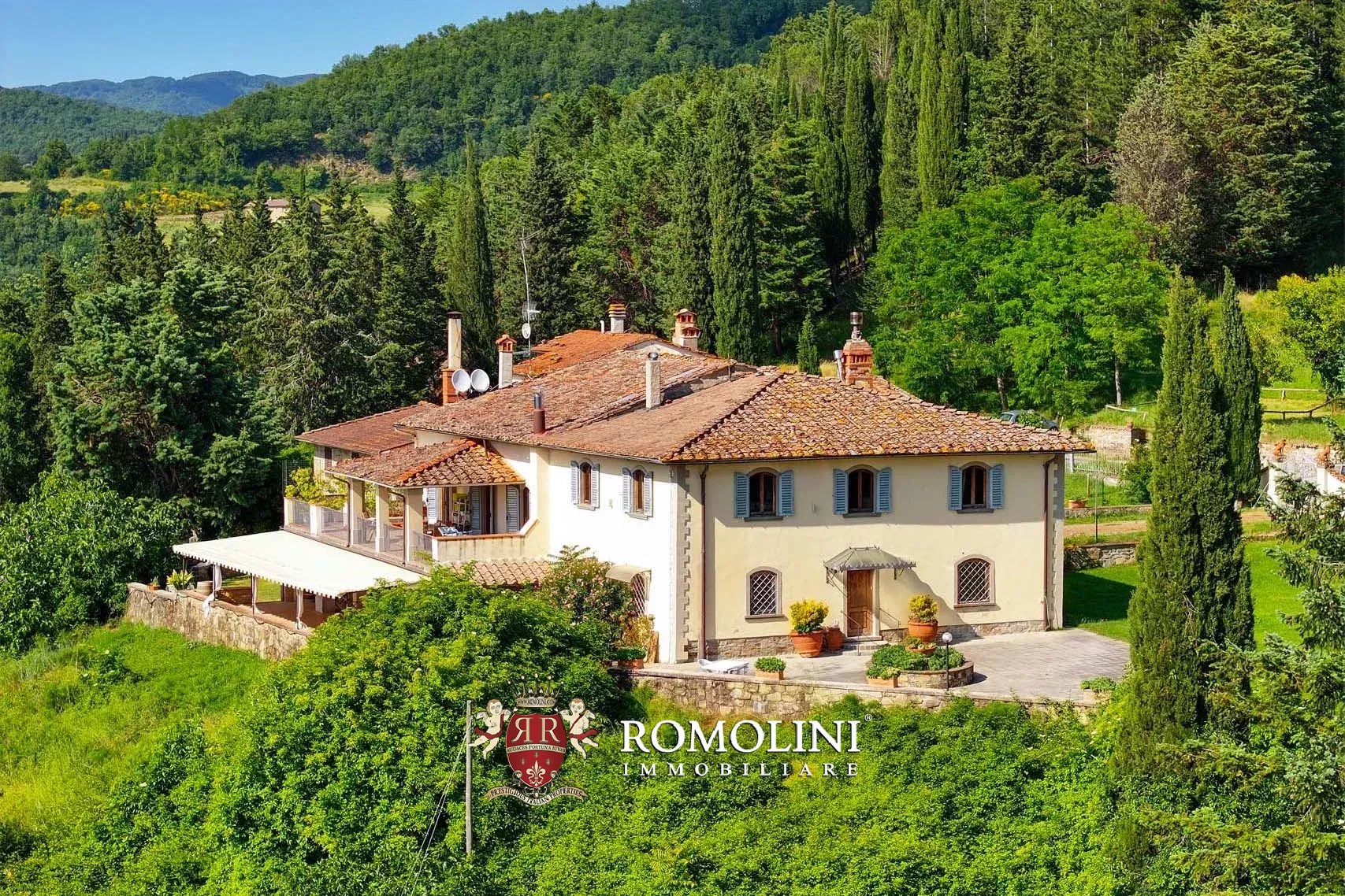 14 Bedroom Vineyard's Image 3