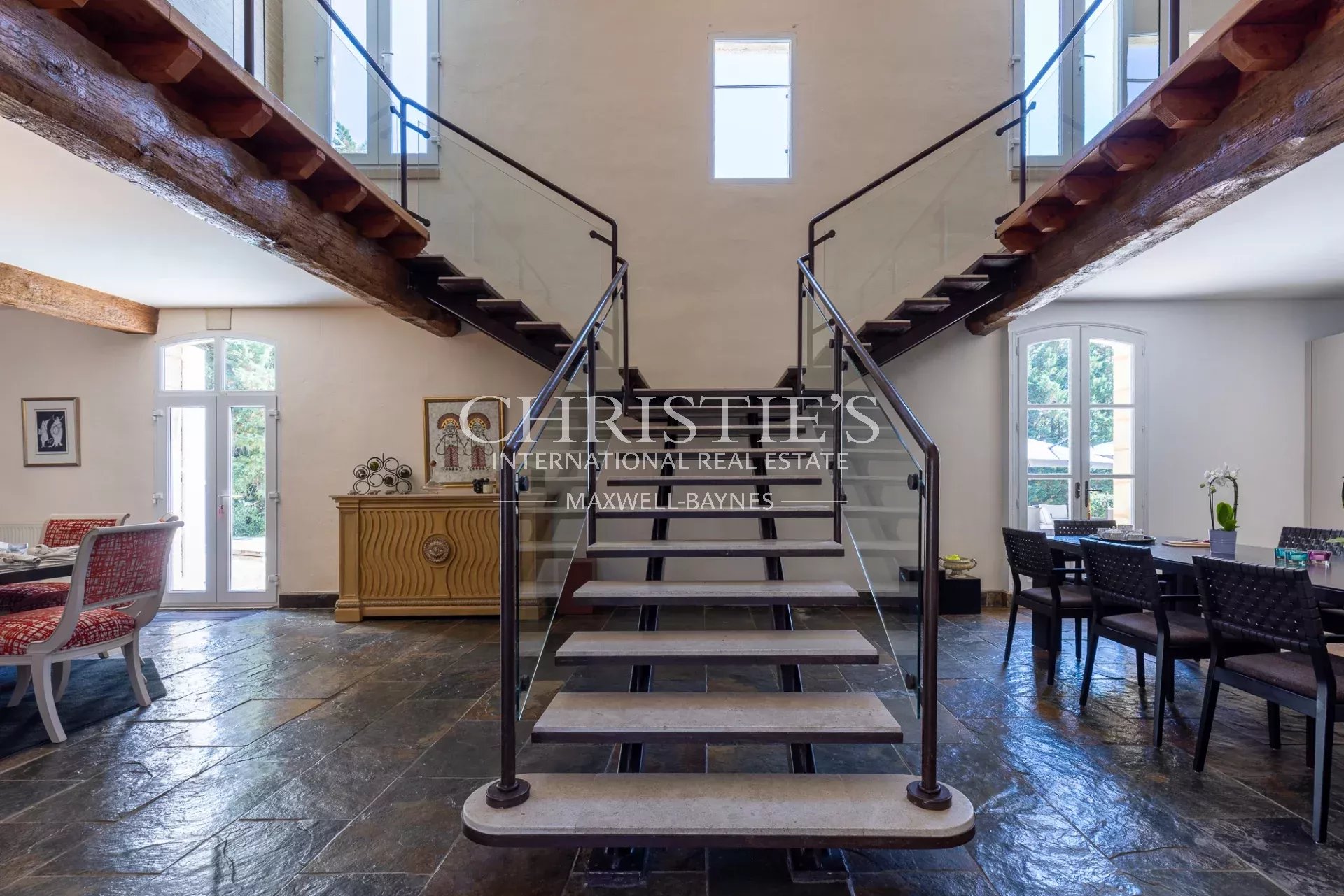 5 Bedroom Villa/Townhouse's Image 4