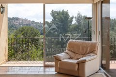 Rare villa to renovate with breathtaking views of the village — photo 3 of 4