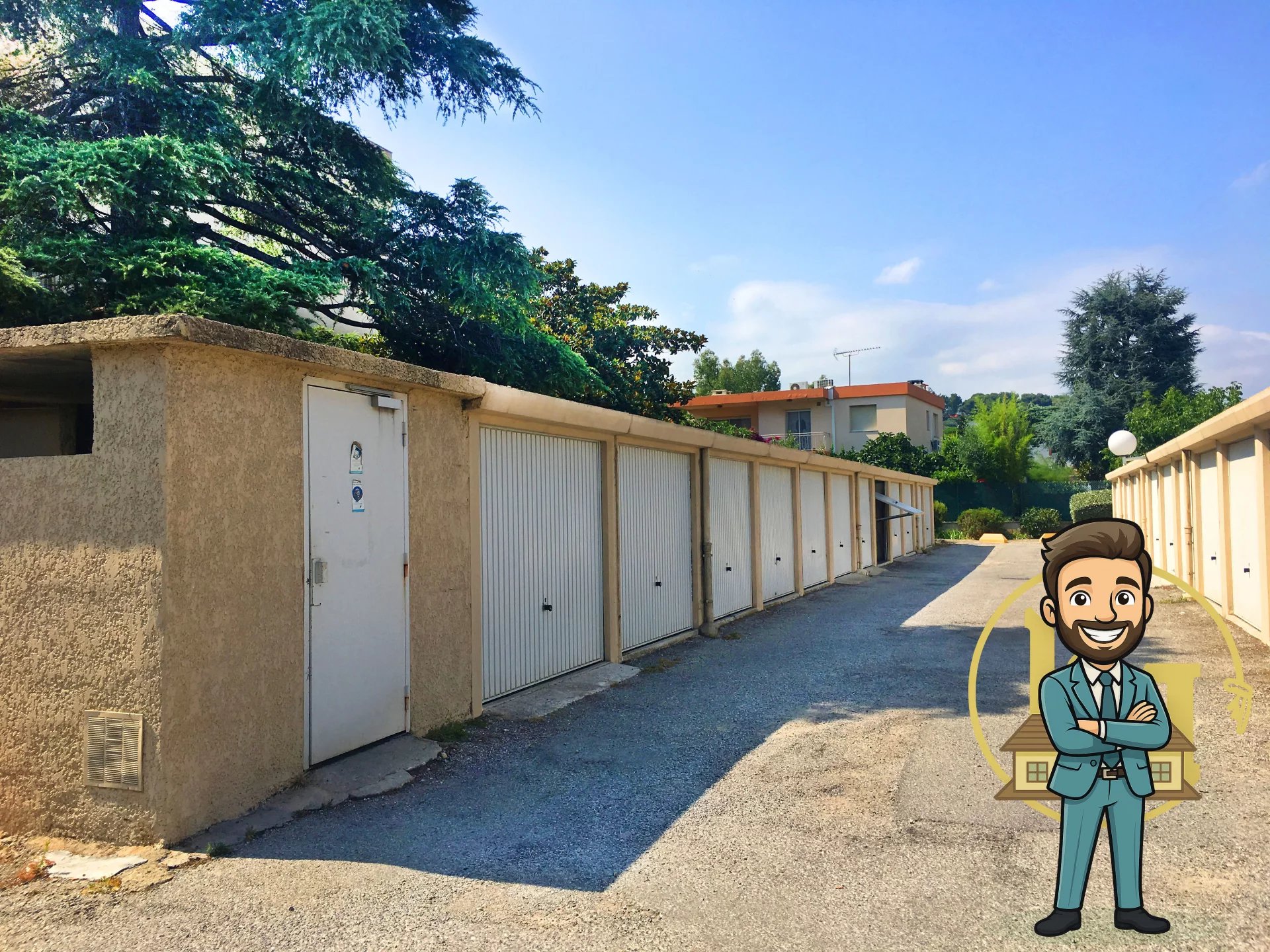 JEANNE D'ARC Garage 140 €