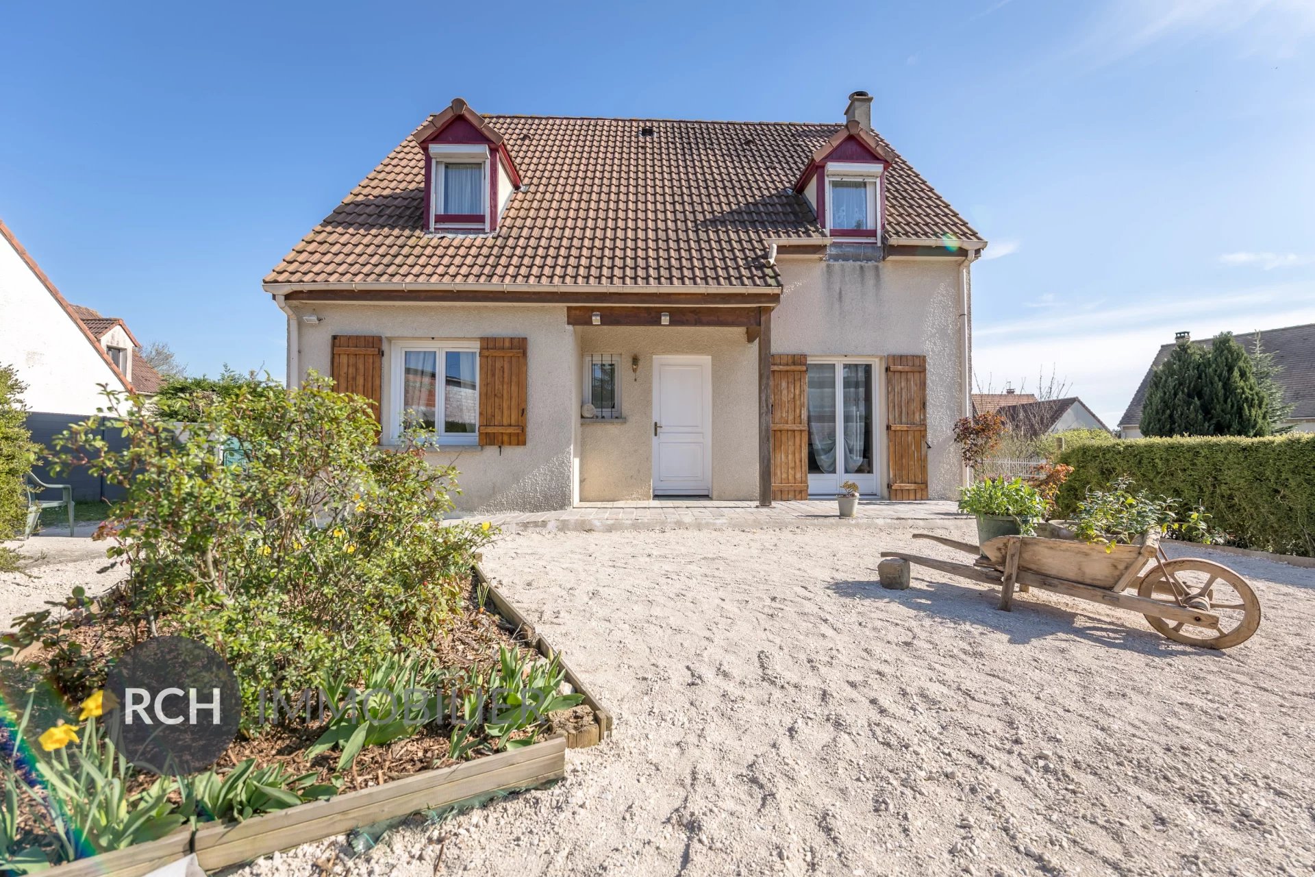 Exclusivité - Gambais - Maison familiale avec véranda et joli jardin
