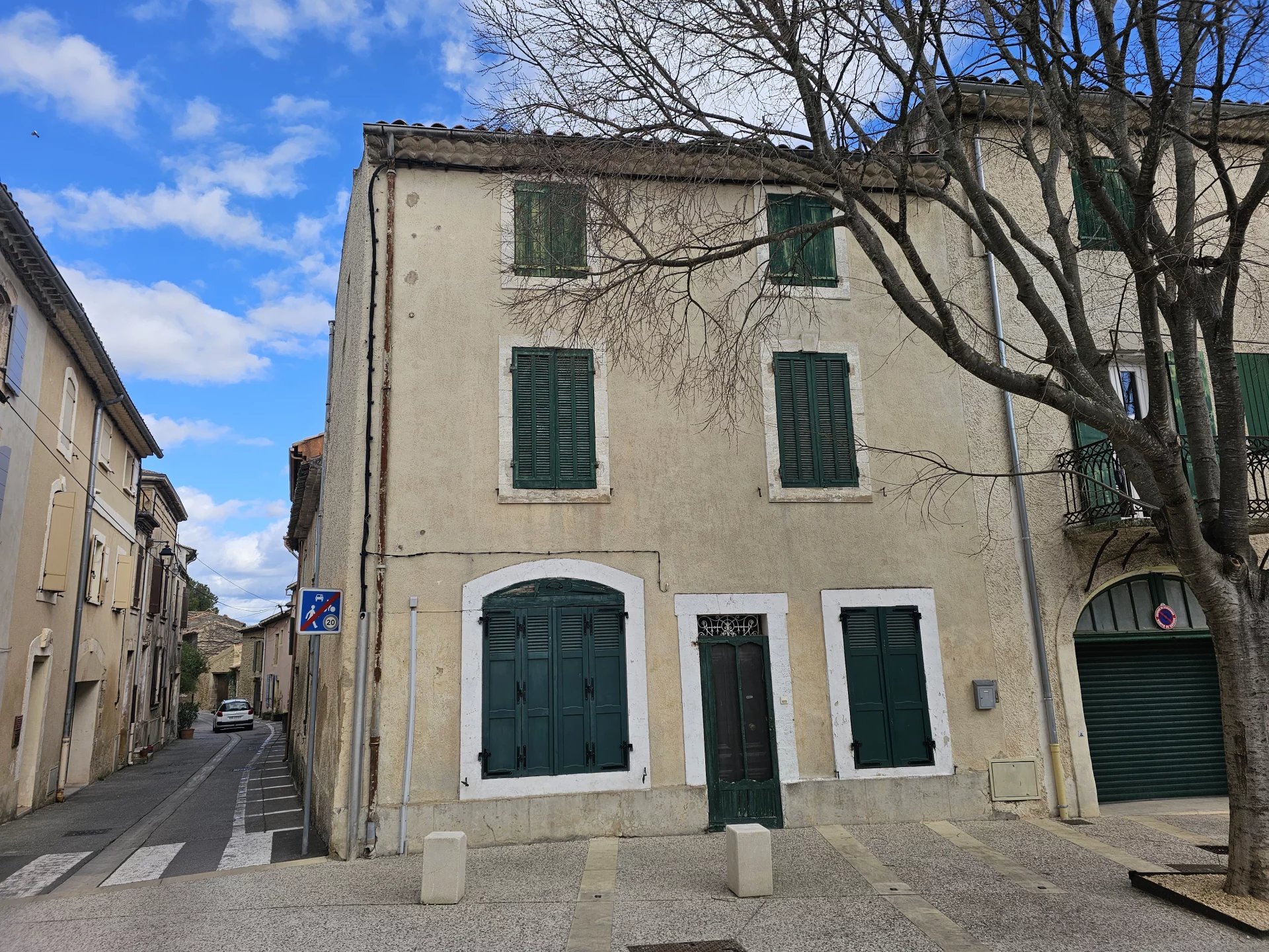 Agence immobilière de 