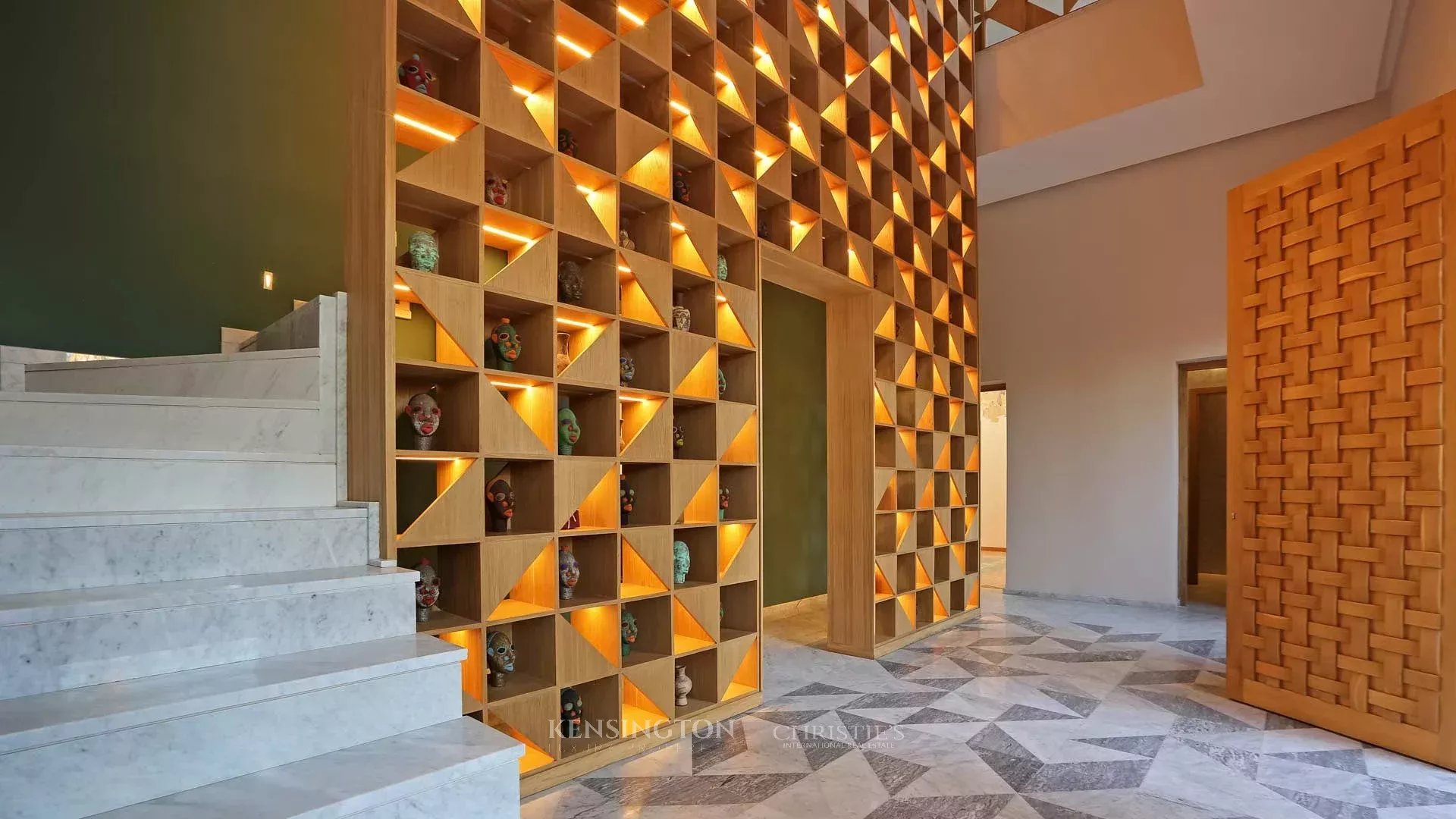 5 Bedroom Villa/Townhouse's Image 14