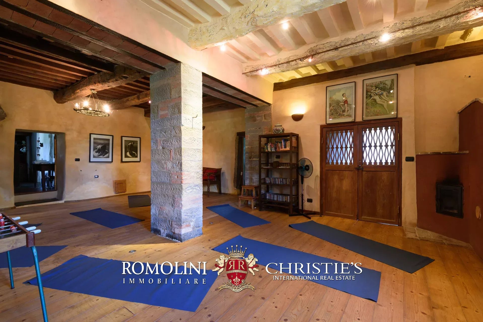 5 Bedroom Villa/Townhouse's Image 27