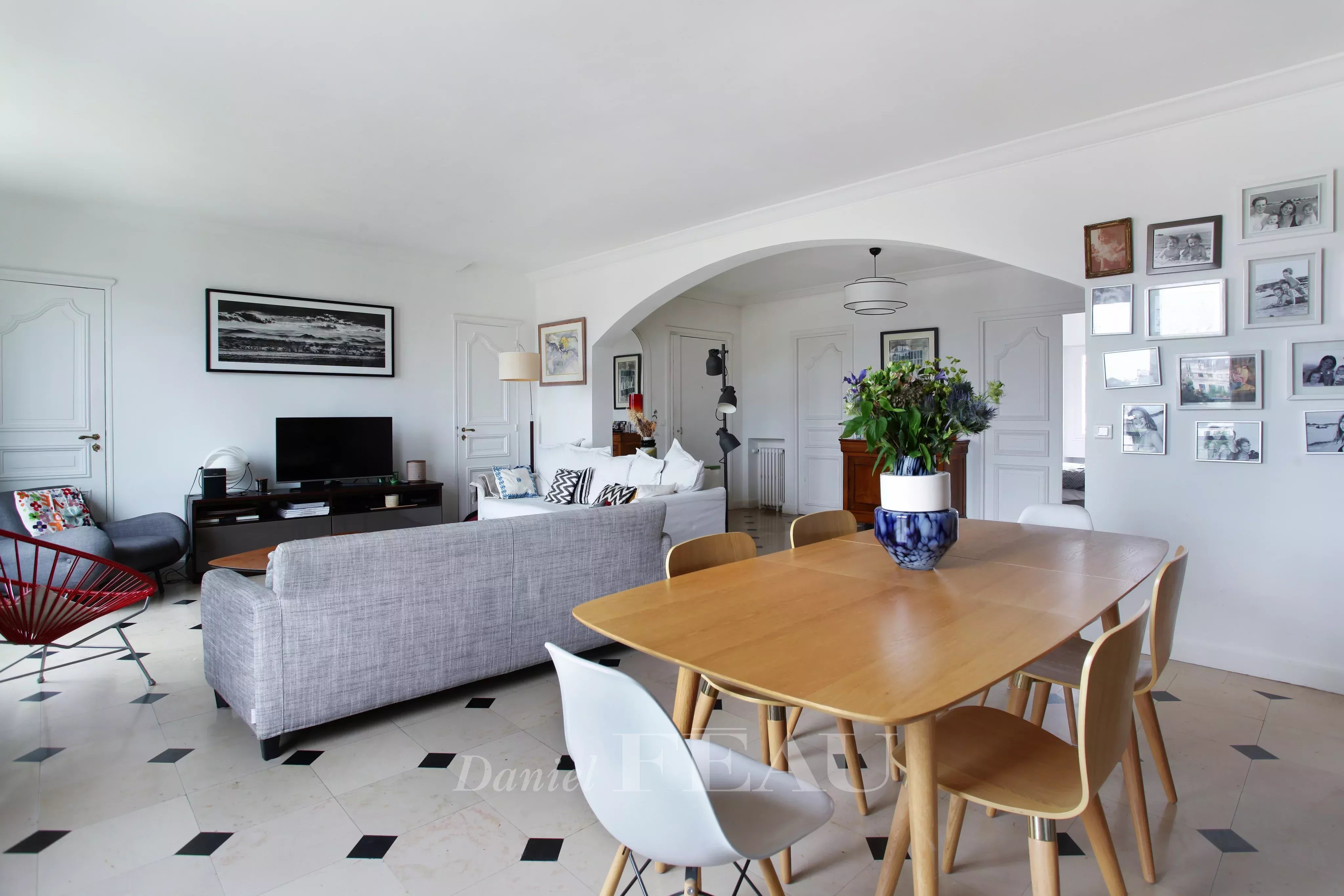 Rental Apartment Neuilly-sur-Seine