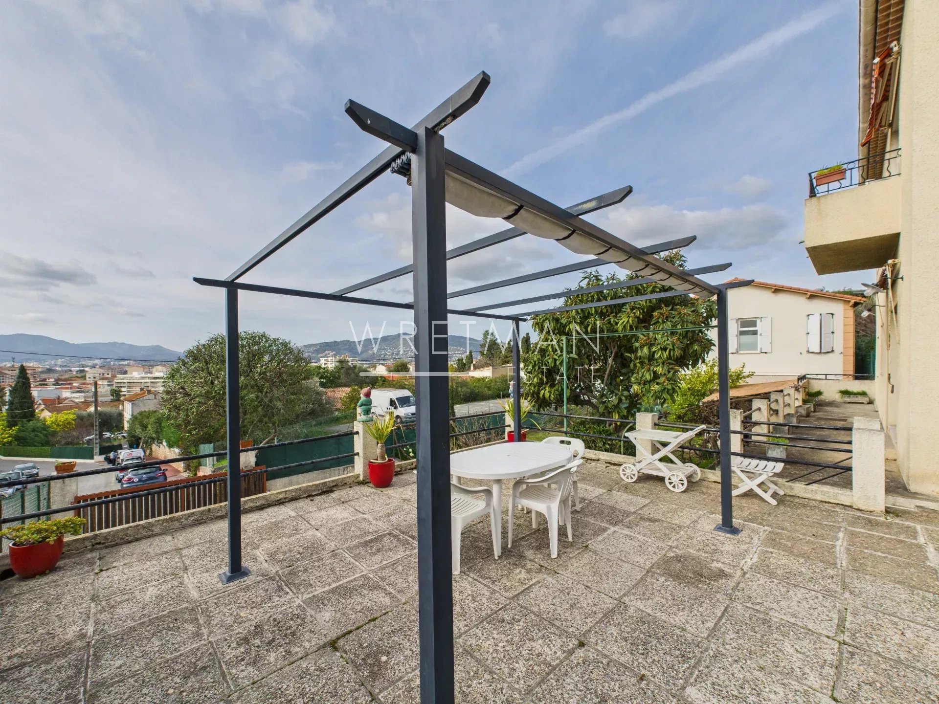 Haut de villa avec vue mer et calme absolu - Cannes Croix des Gardes