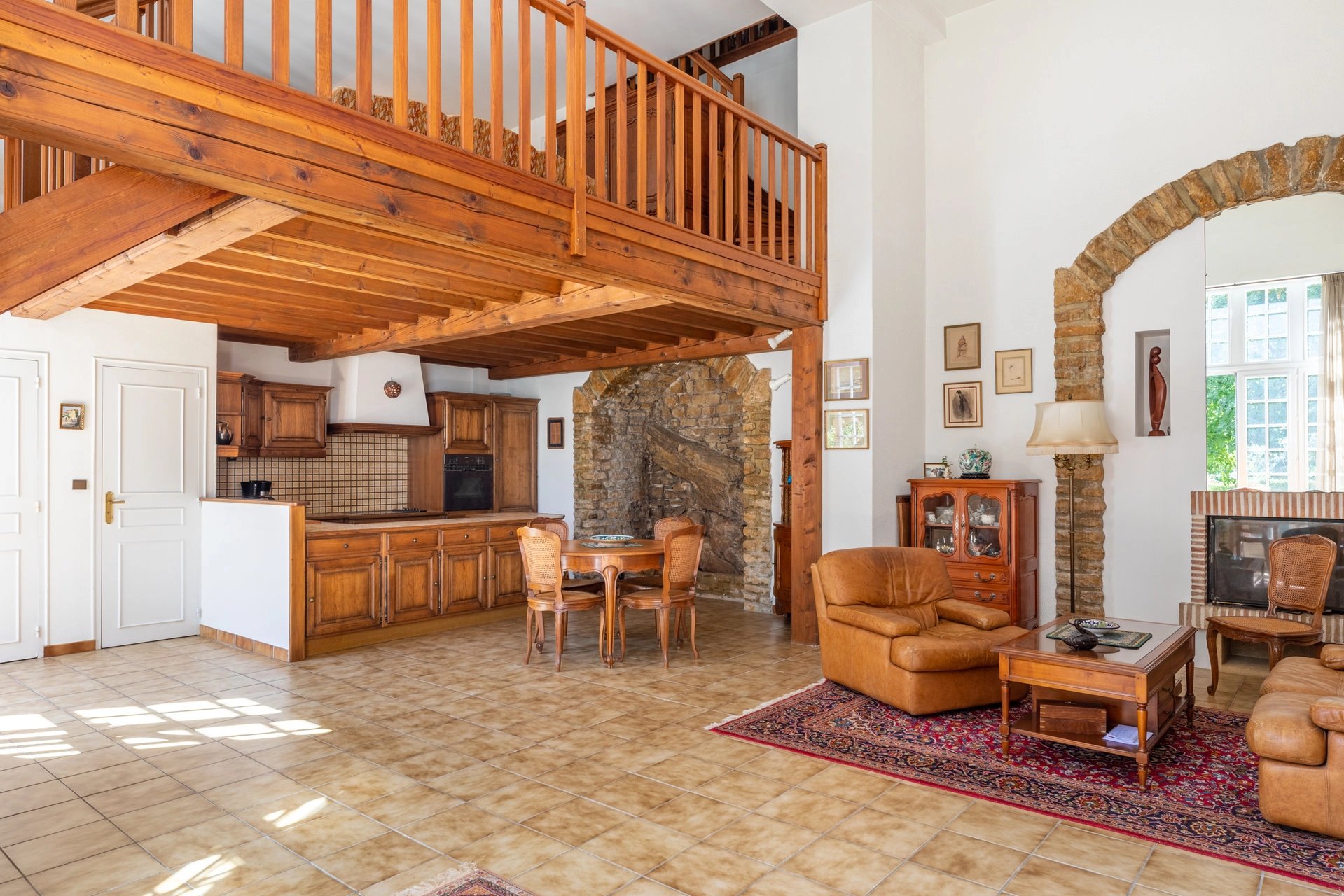 Appartement de 138 m² dans un château à Lissieu