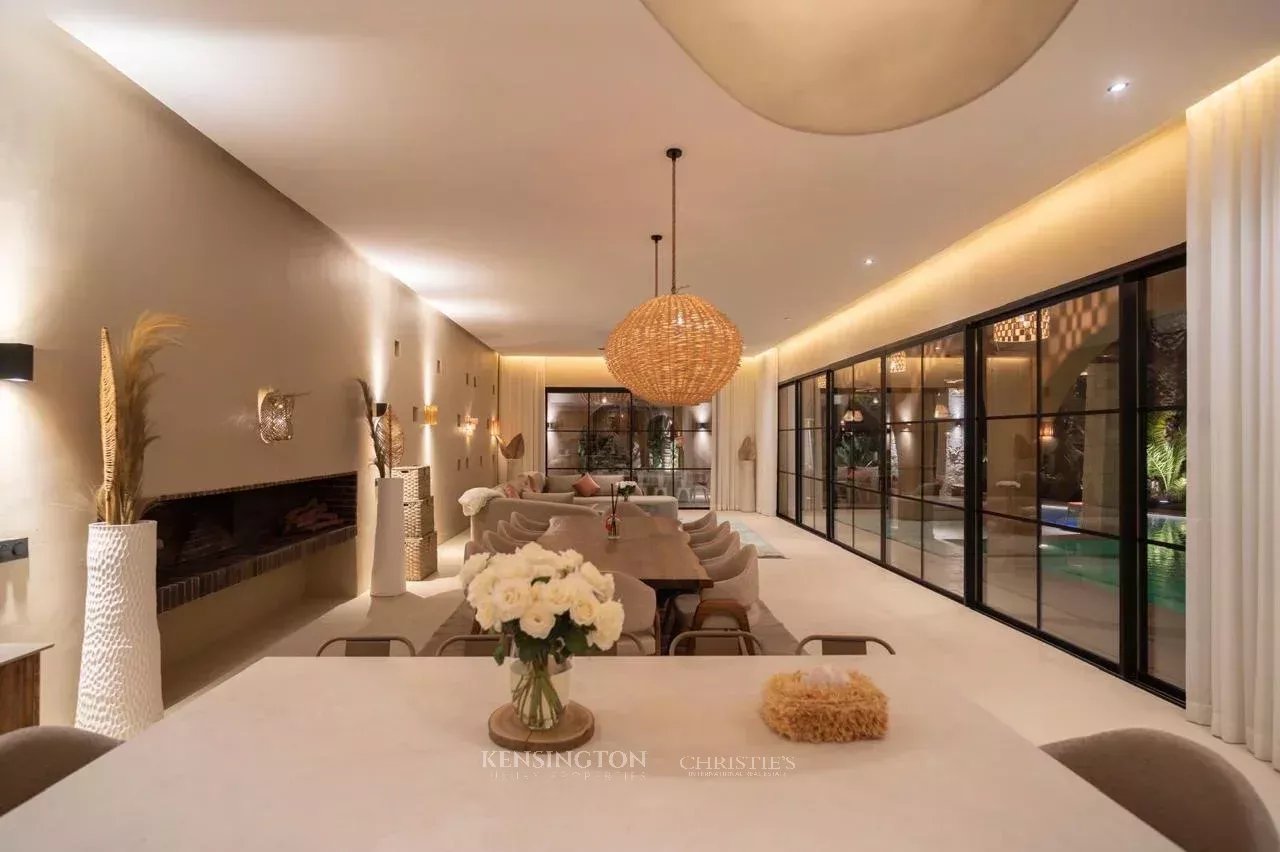 7 Bedroom Villa/Townhouse's Image 21
