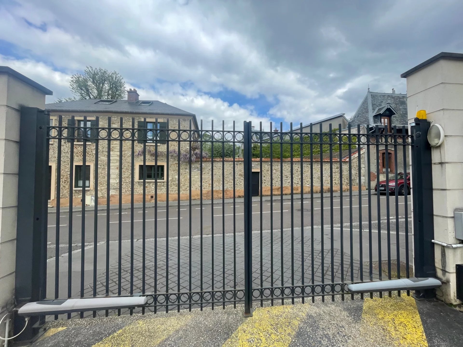 Location Parking Versailles
