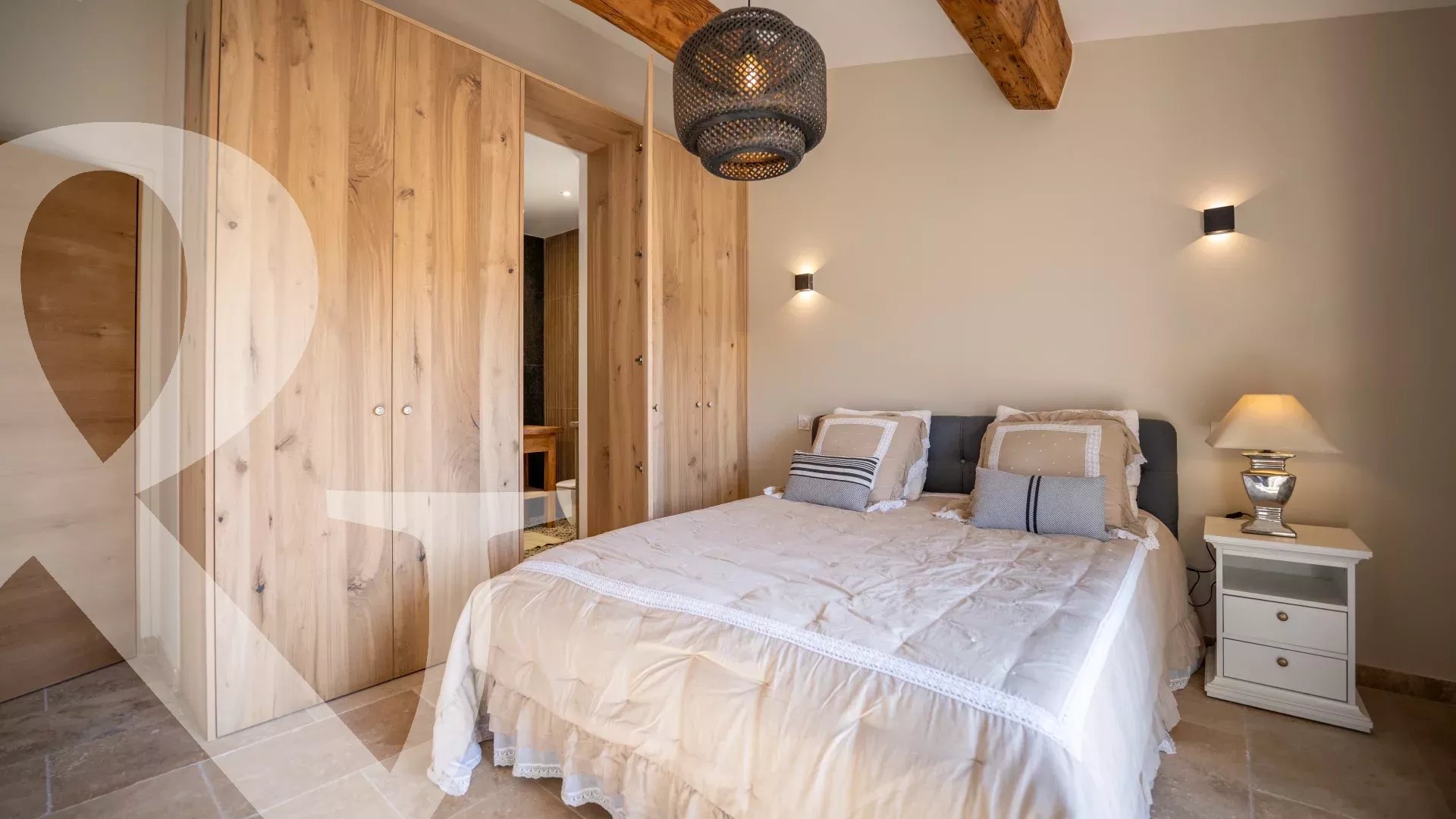 SOMPTEUSE MAISON NEUVE