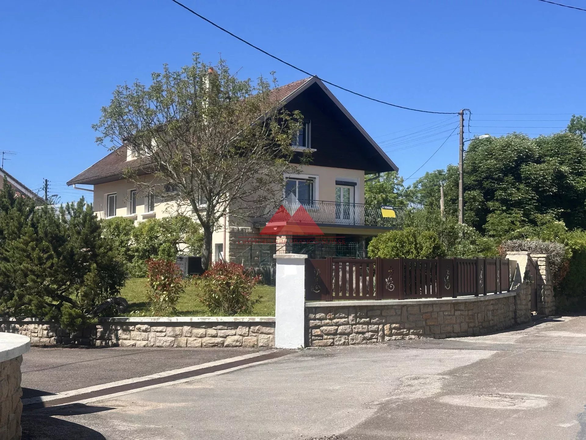 Agence immobilière de 