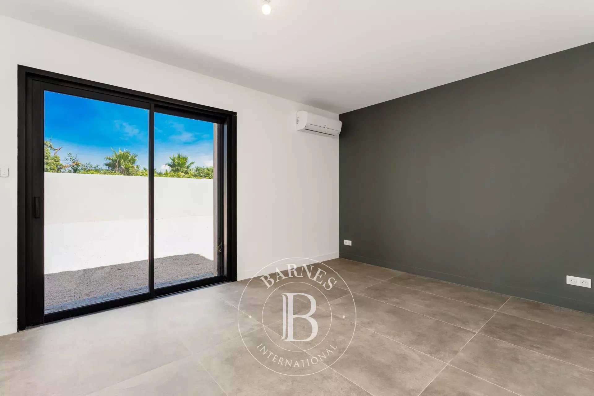 Ev Grimaud - picture 8