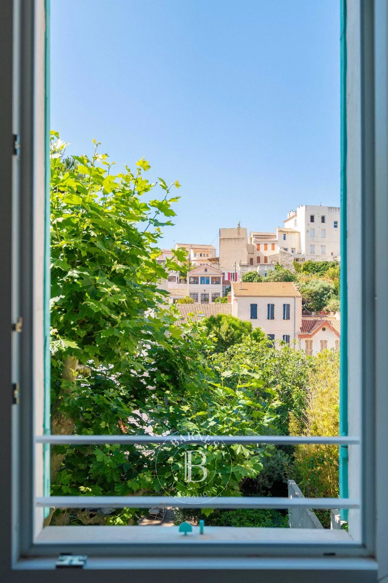 Marseille  - Maison 6 Pi&egrave;ces 4 Chambres - picture 16