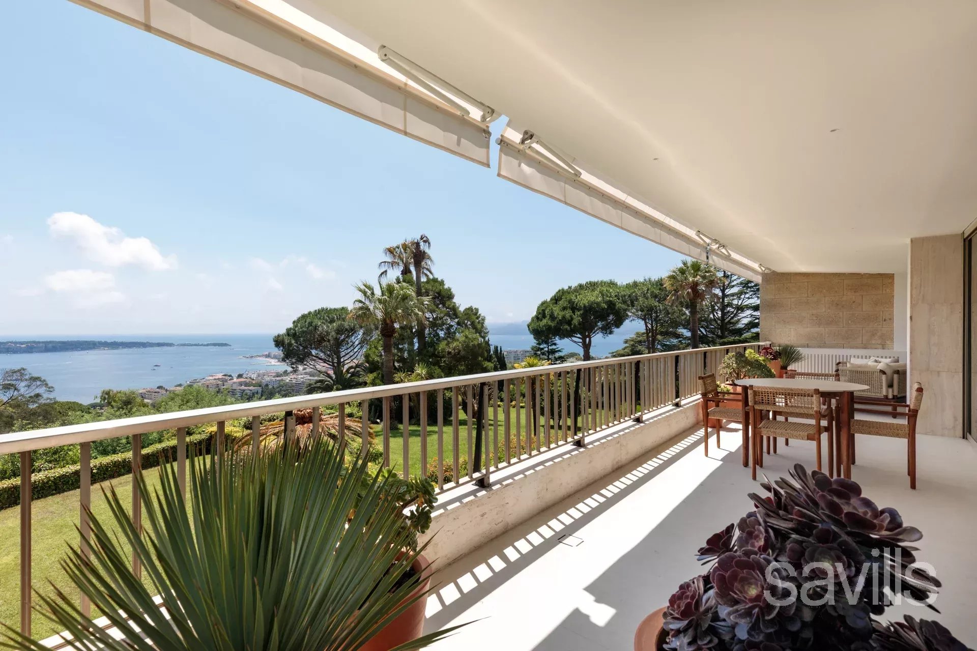 Luxury apartment, boasting panoramic sea view