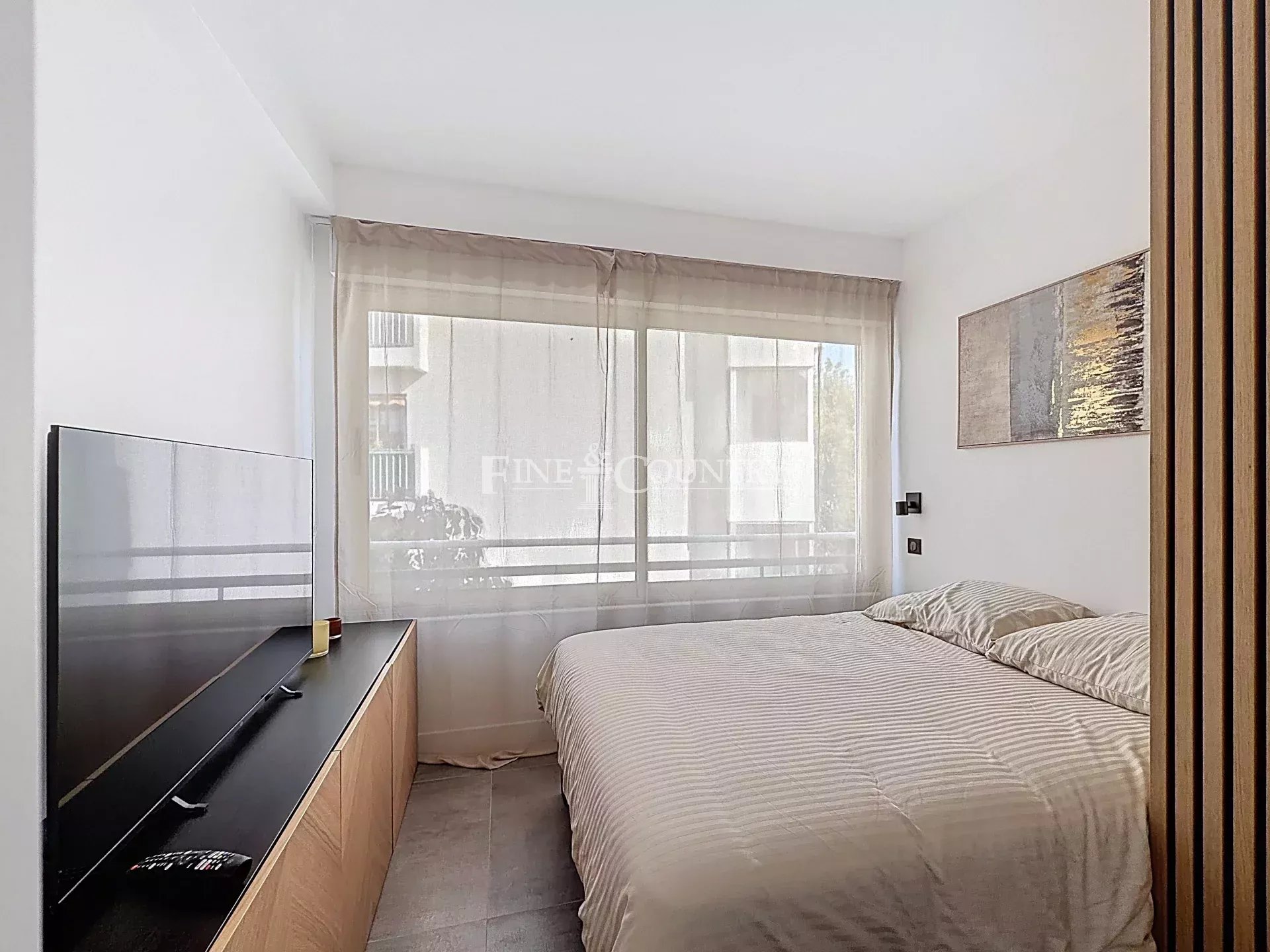 Photo of APPARTEMENT FOR SALE CANNES WALKING DISTANCE TO CROISETTE