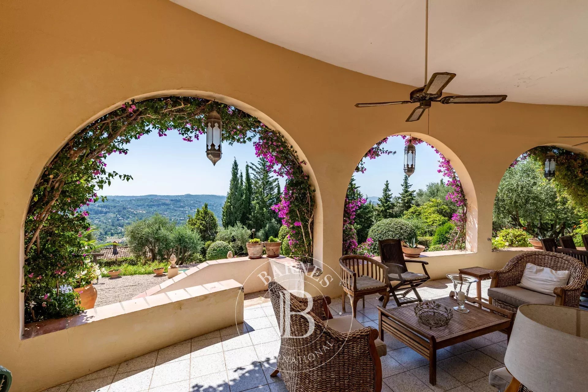 Grasse  - Maison  5 Chambres - picture 8