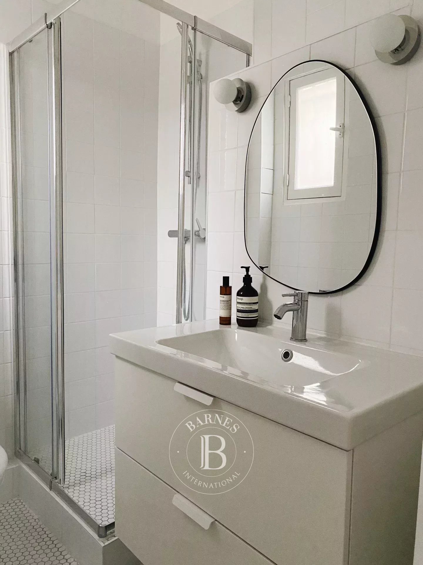 Daire Paris 18ème - picture 8