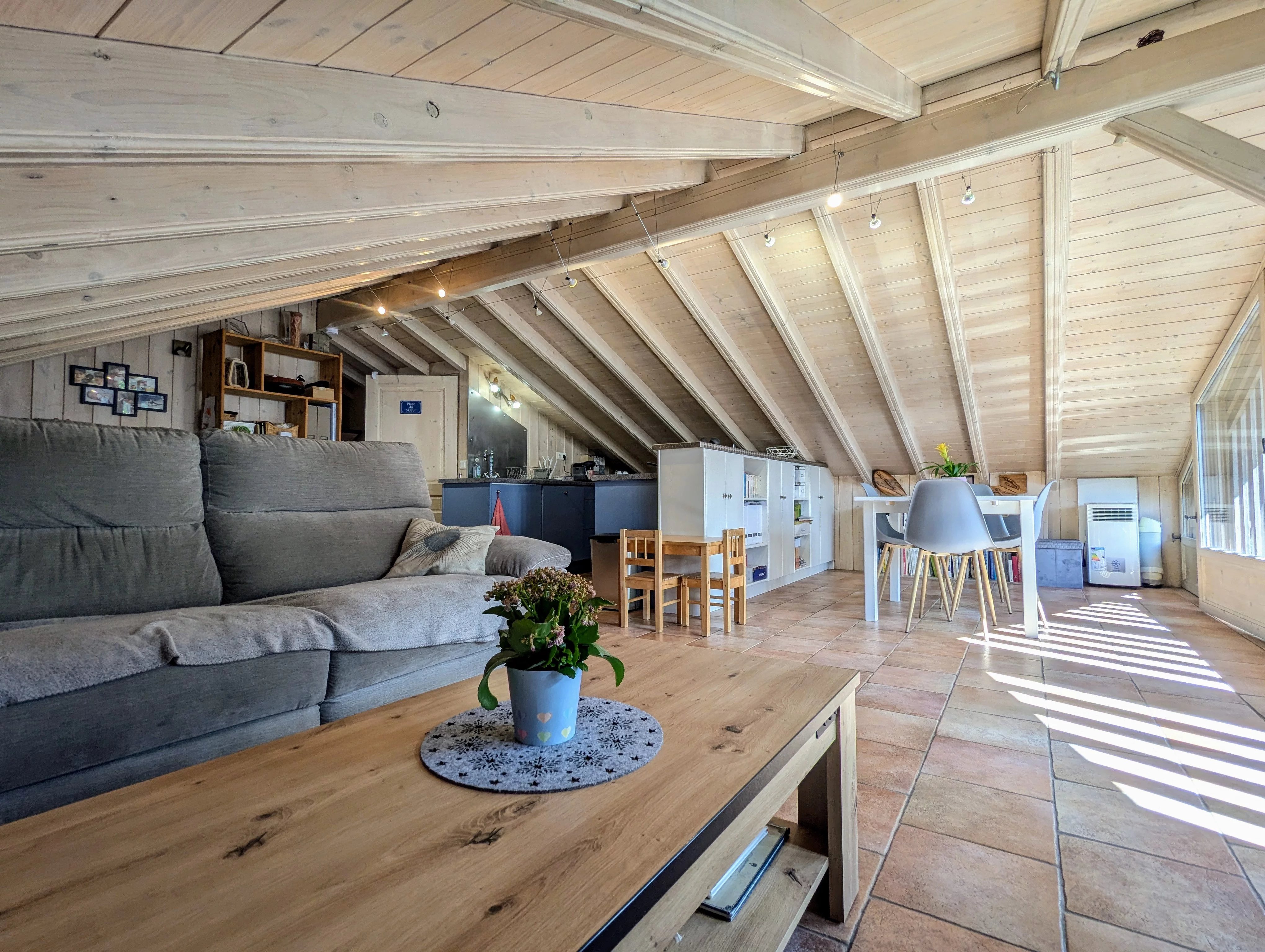 Agence immobilière de AGENCE LES CHENETS IMMOBILIER