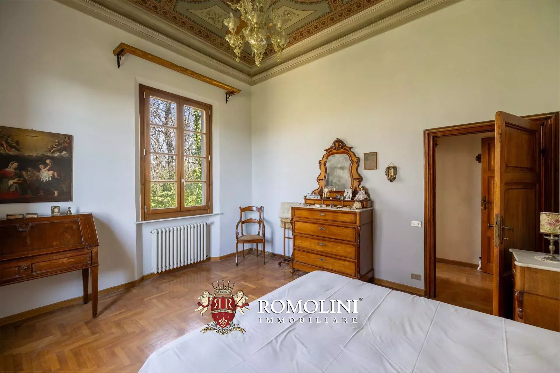 6 Bedroom Villa/Townhouse's Image 24