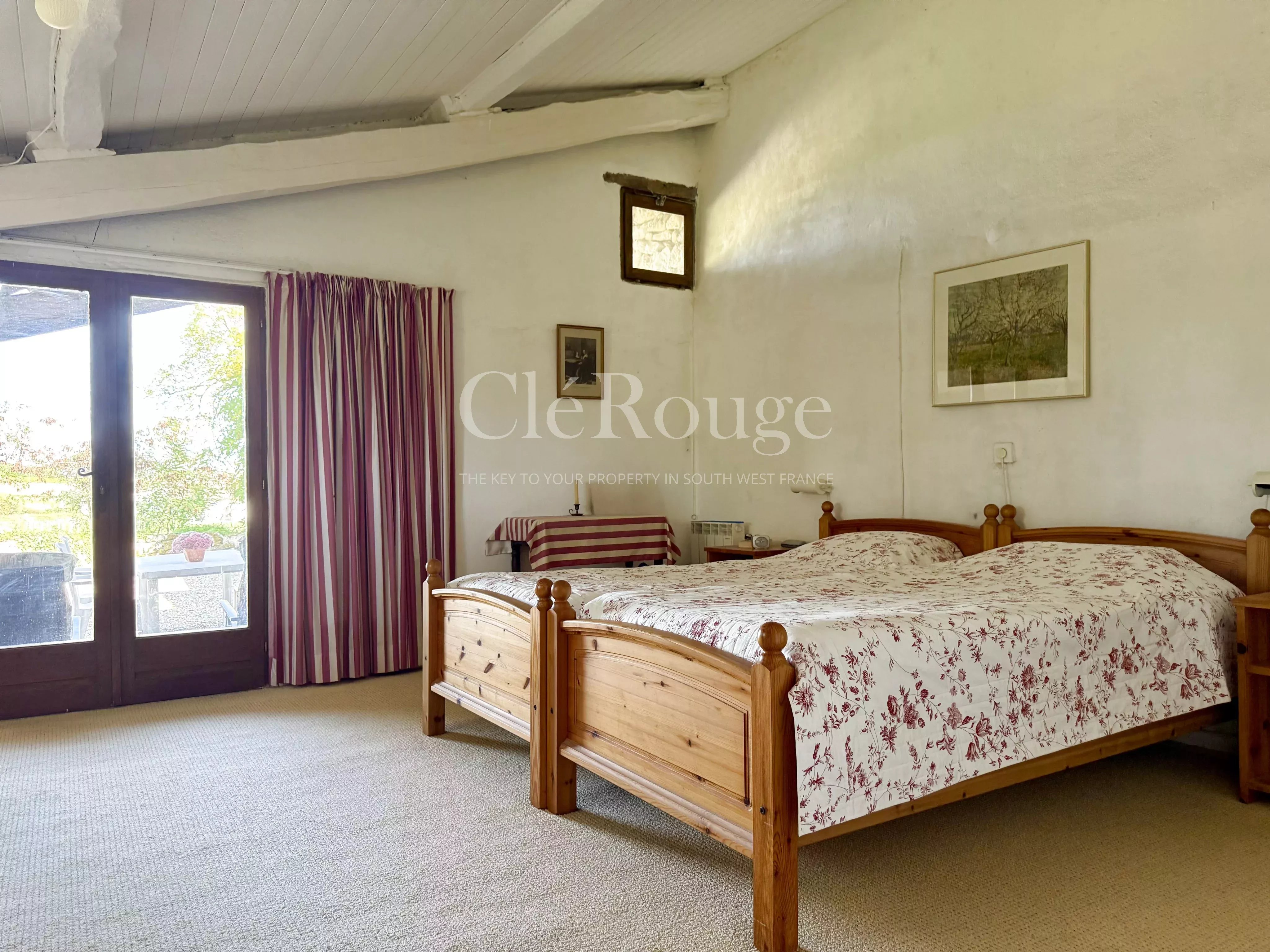 Proche de Duras - Magnifique maison de campagne avec piscine de 6 m x 12 m, à rénover