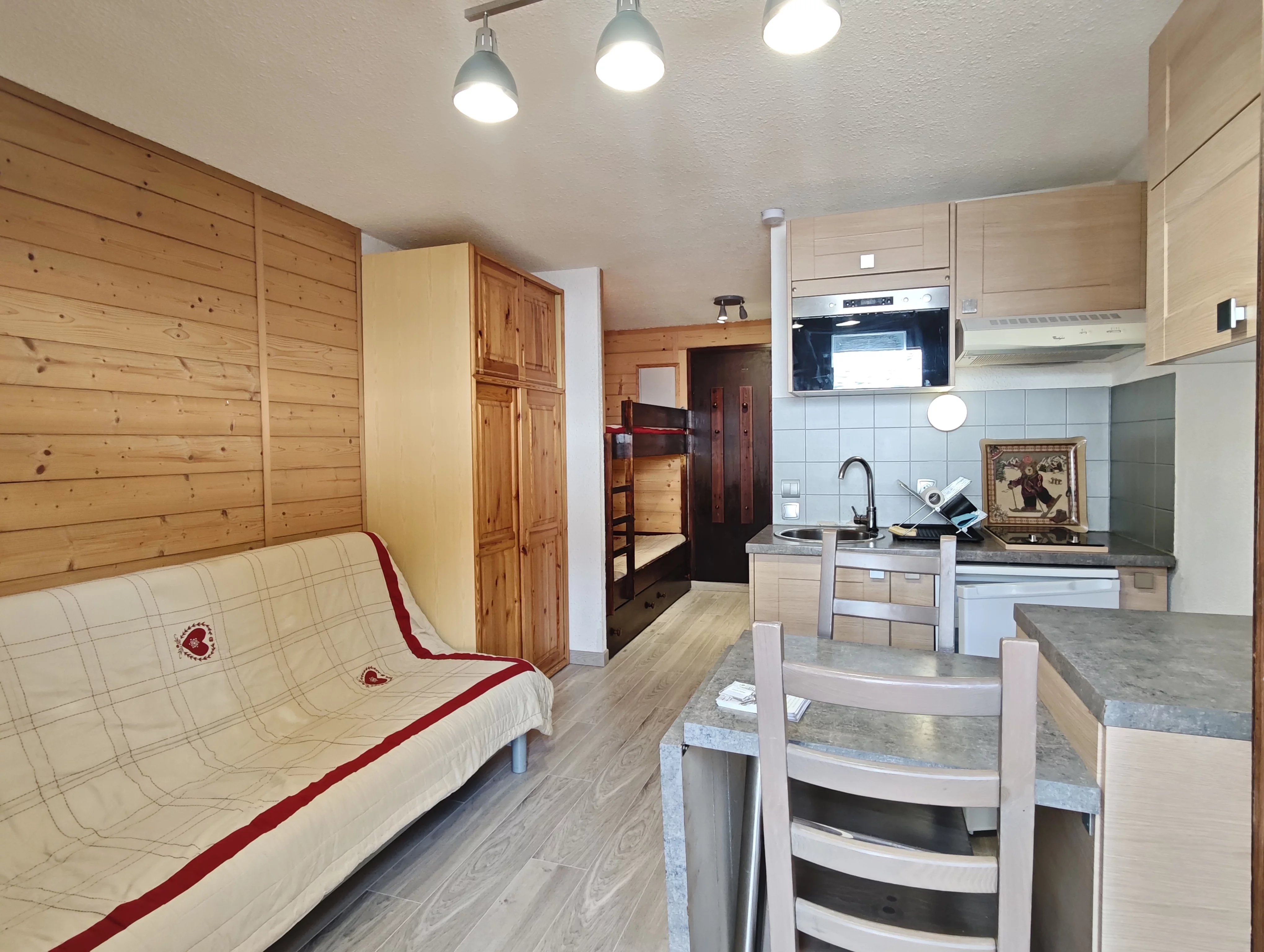 Agence immobilière de AGENCE LES CHENETS IMMOBILIER