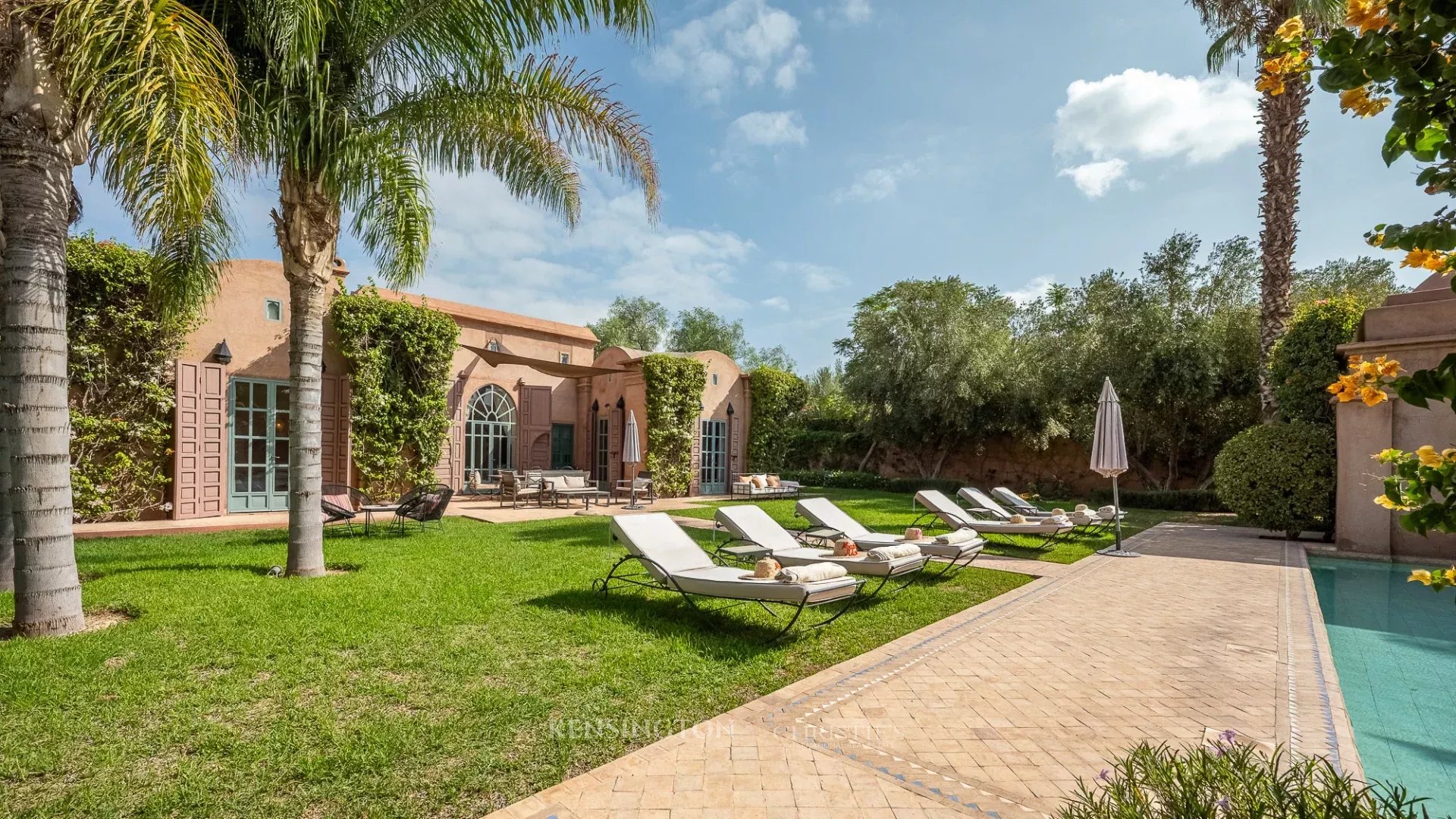 4 Bedroom Villa/Townhouse's Image 5