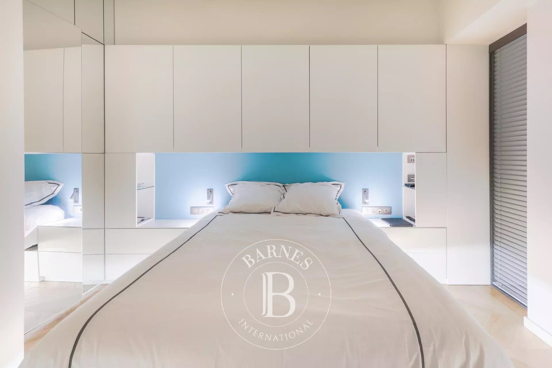 Daire Paris 8ème - picture 7