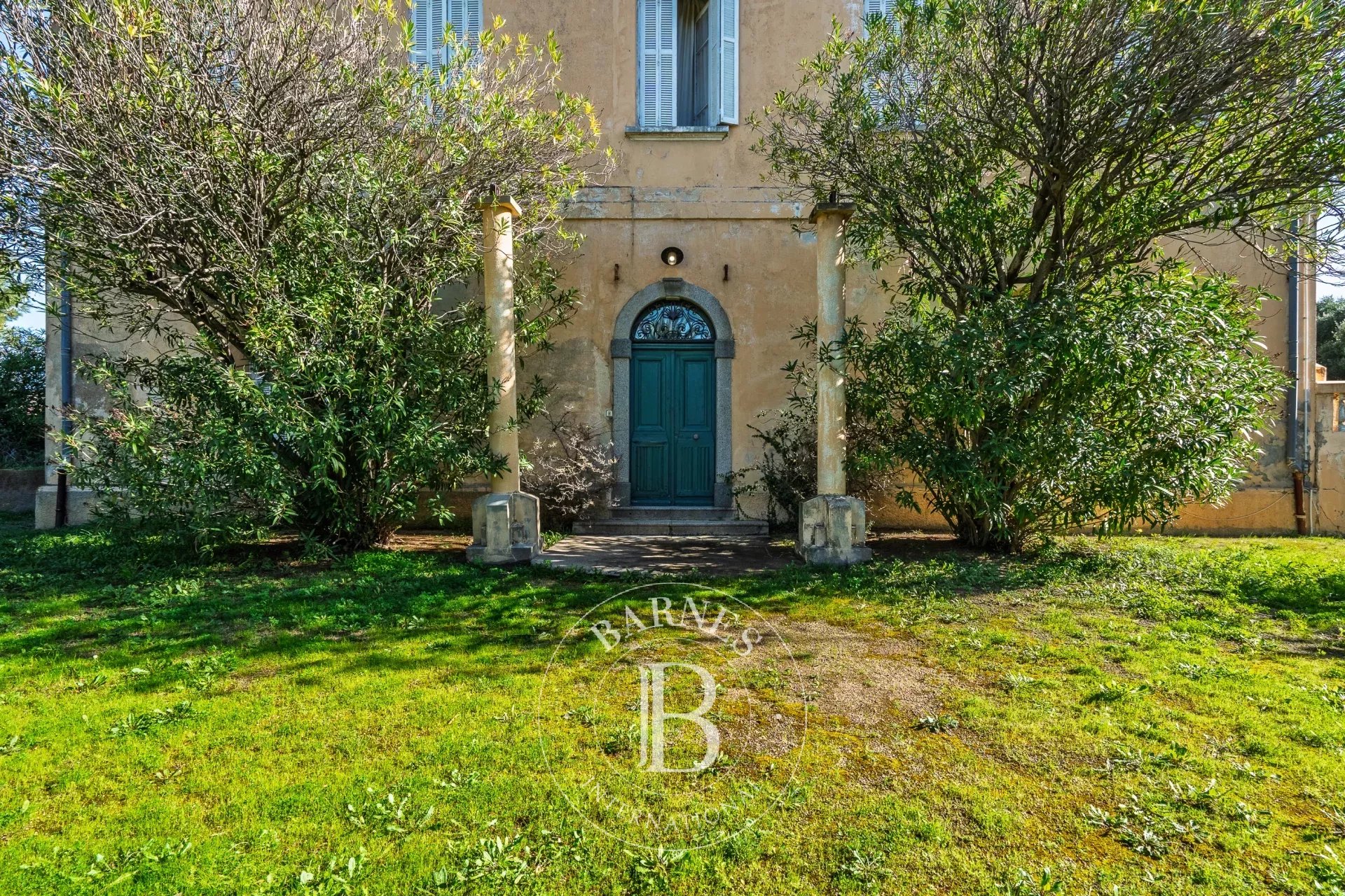 L'Île-Rousse  - Villa 18 Pi&egrave;ces 10 Chambres - picture 1