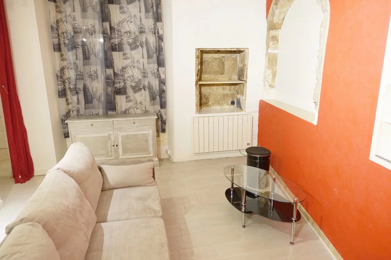 STUDIO MEUBLE DE 32,93 M² — photo 3