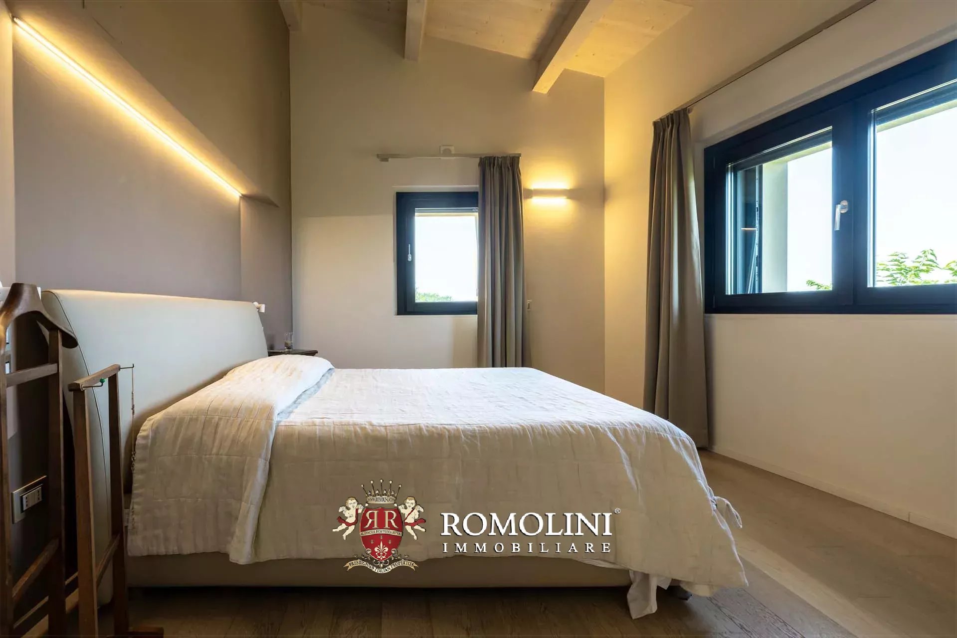 5 Bedroom Villa/Townhouse's Image 29