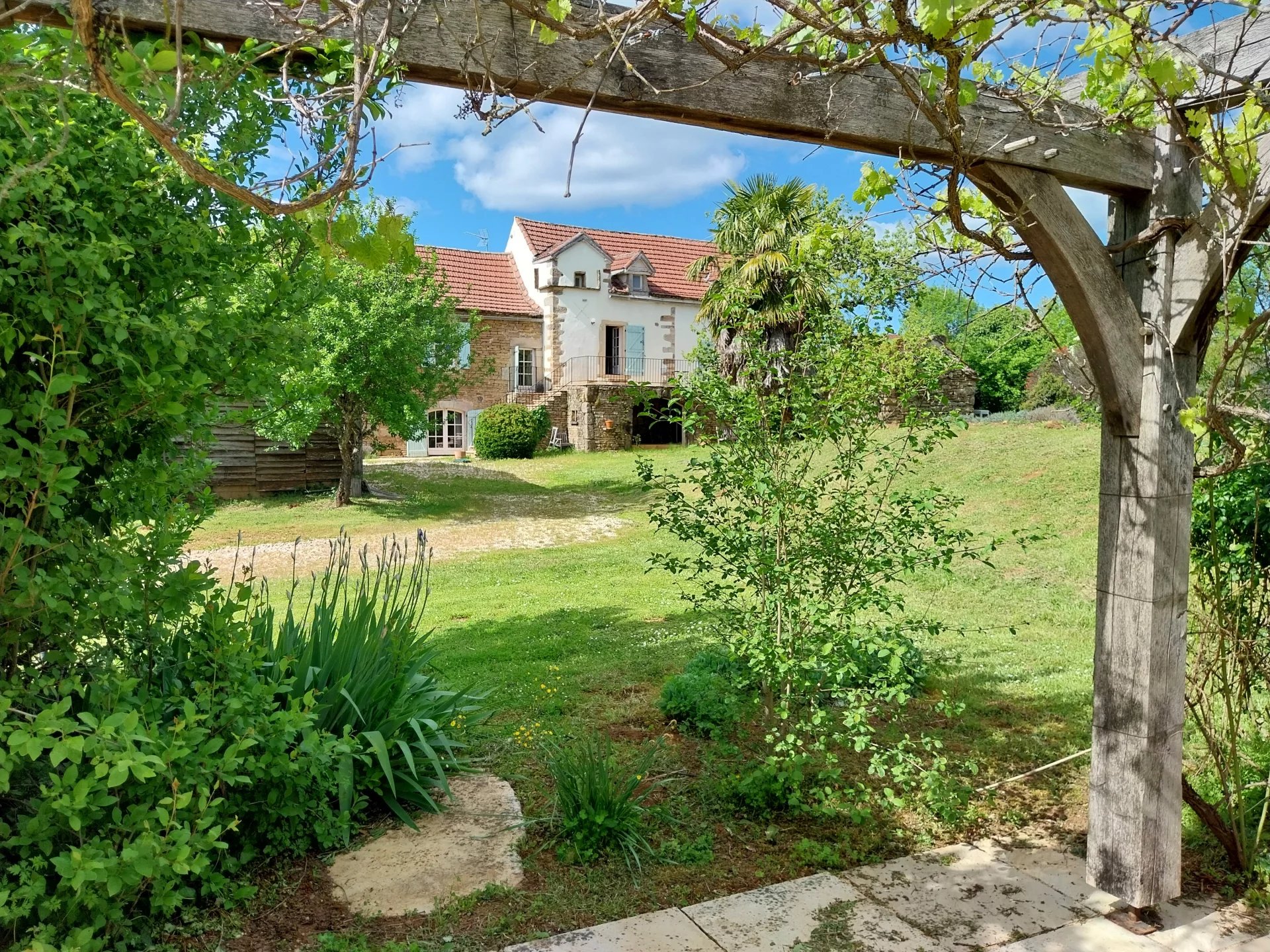 Ferme en pierre magnifiquement restauré