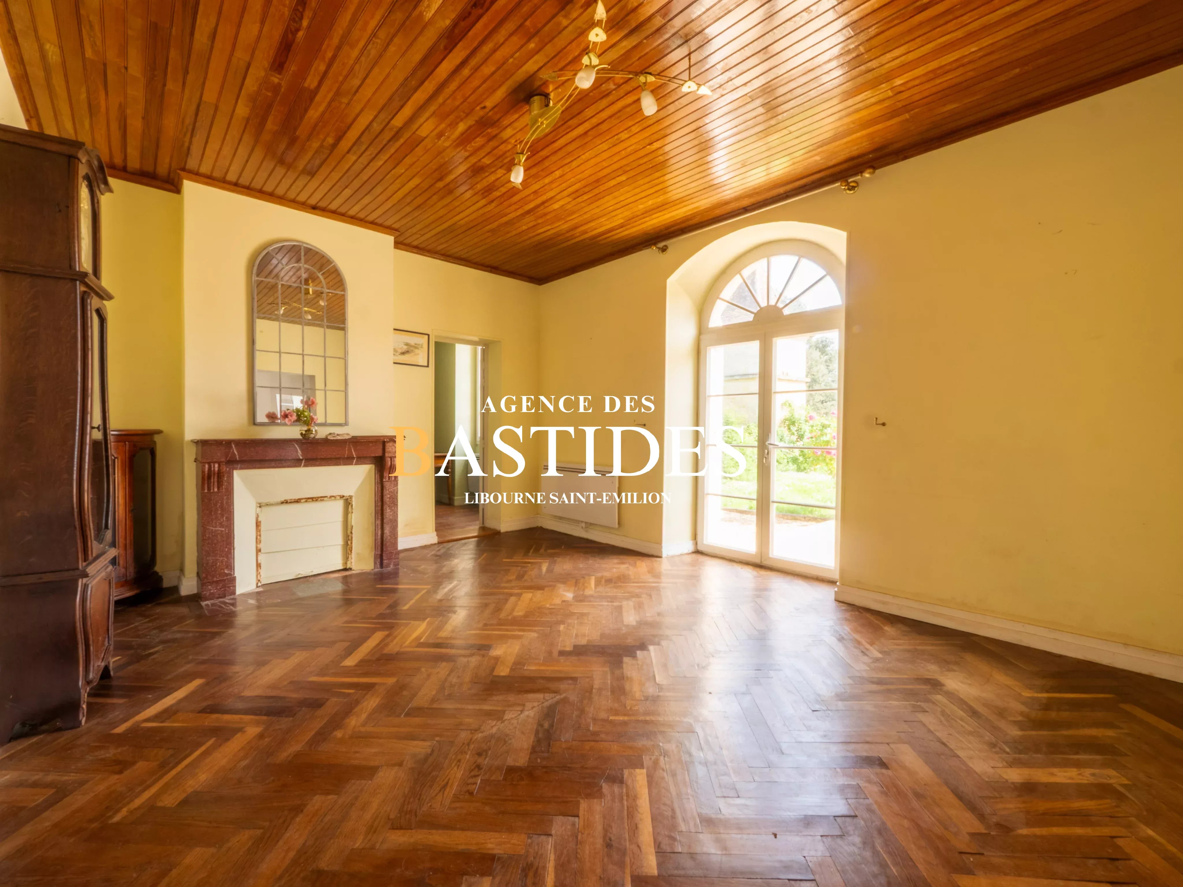 Demeure en pierre + 250 m² de dépendances