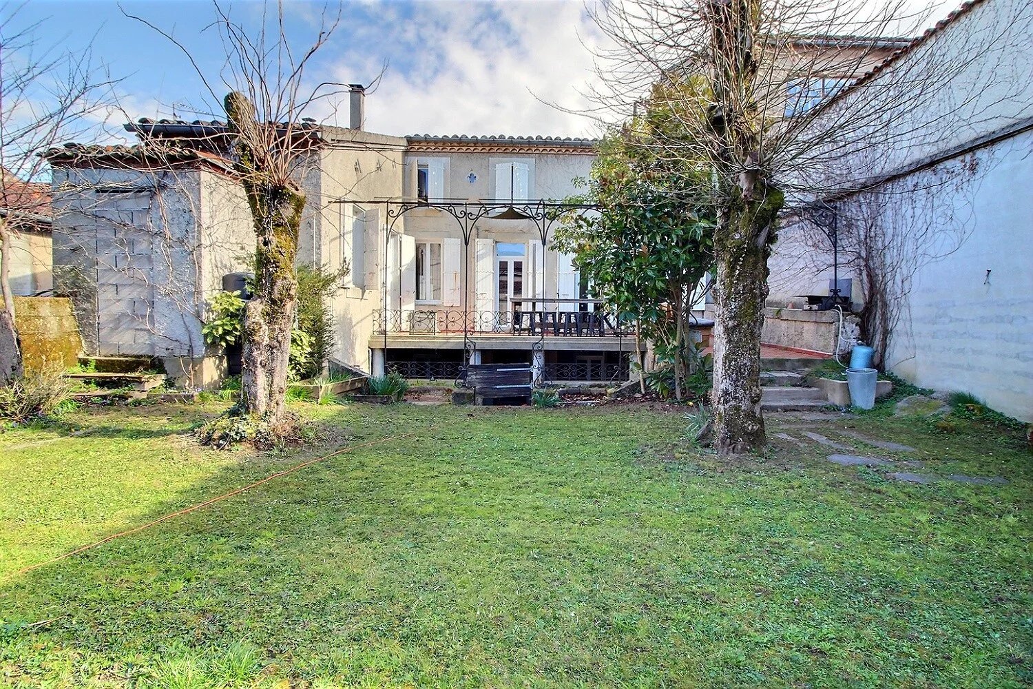 Agence immobilière de 
