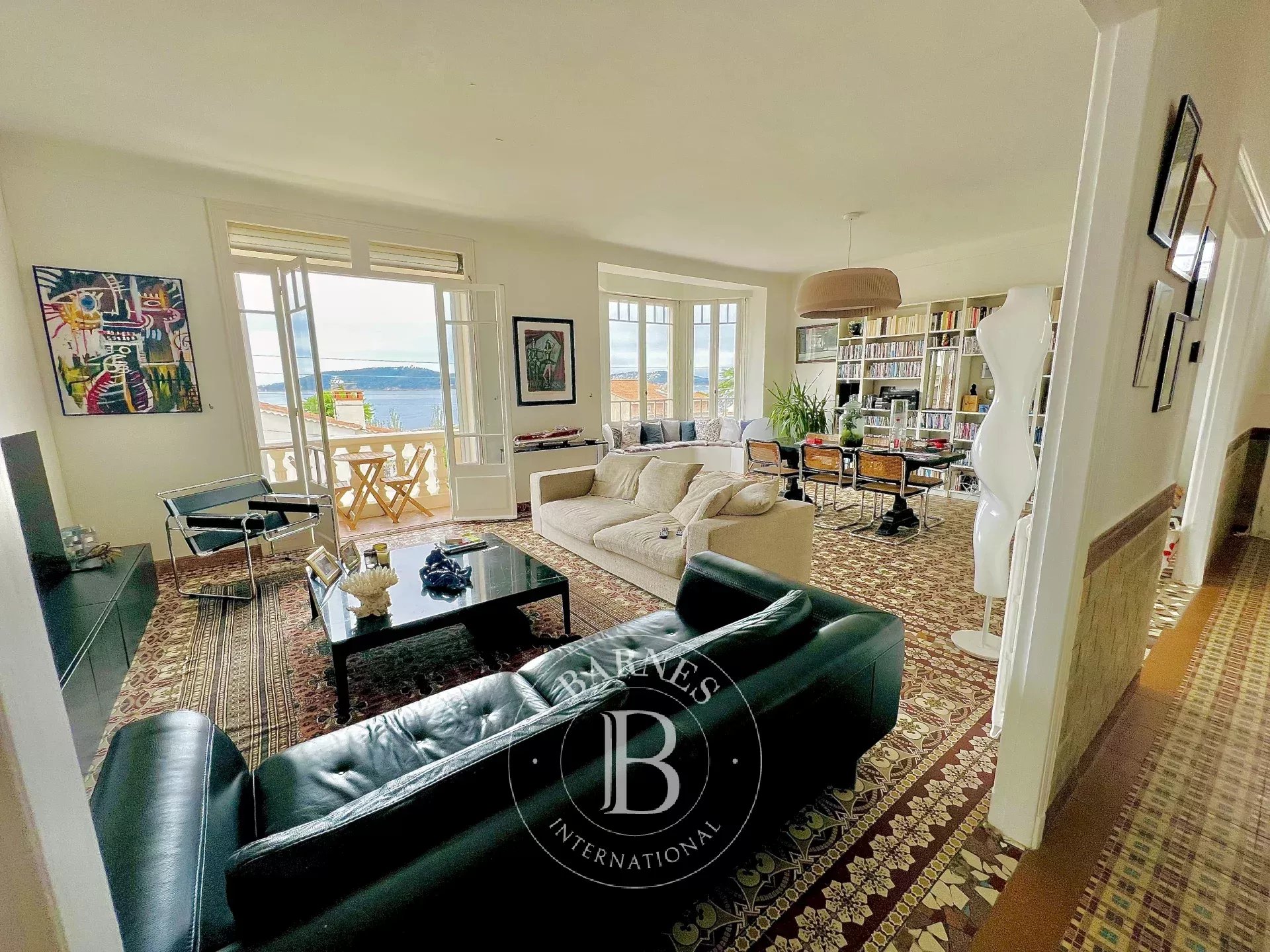 Daire Toulon - picture 16