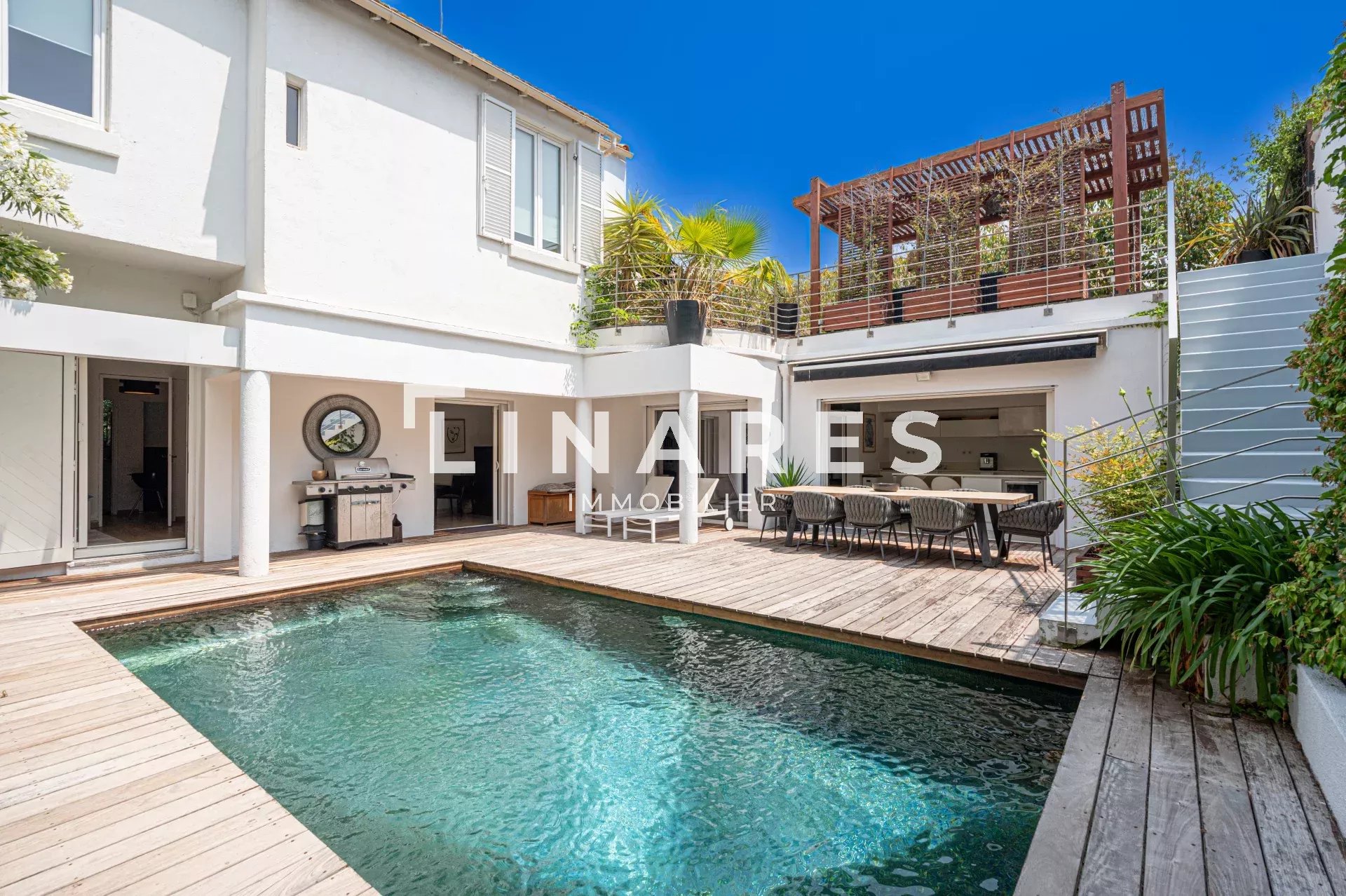 L'ECRIN DE BORÉLY - Maison T6 de 306m2 - Terrasses + Piscine + Garage - 13008 BORELY